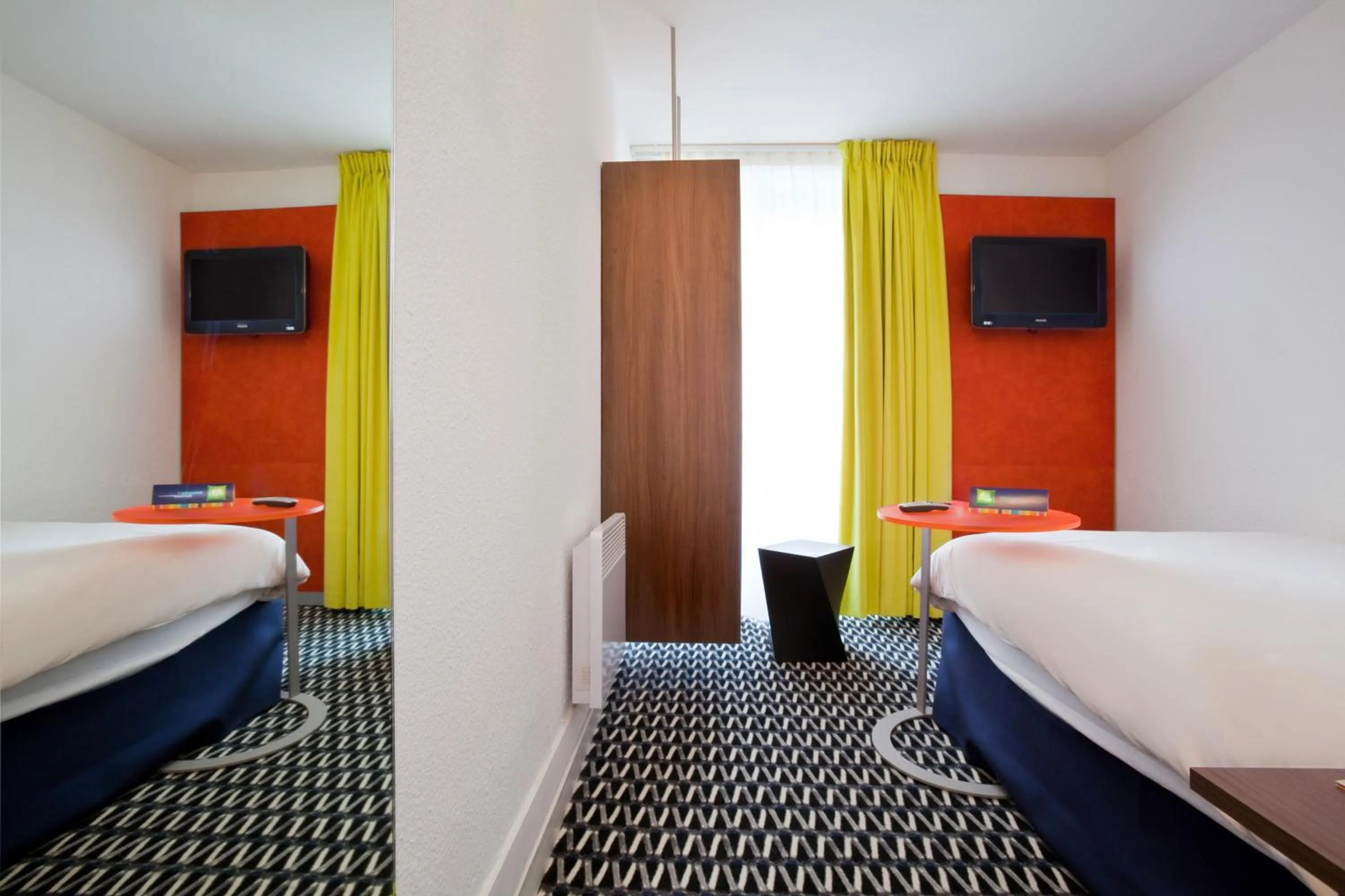 Bedroom, Bed in ibis Styles Paris République Le Marais