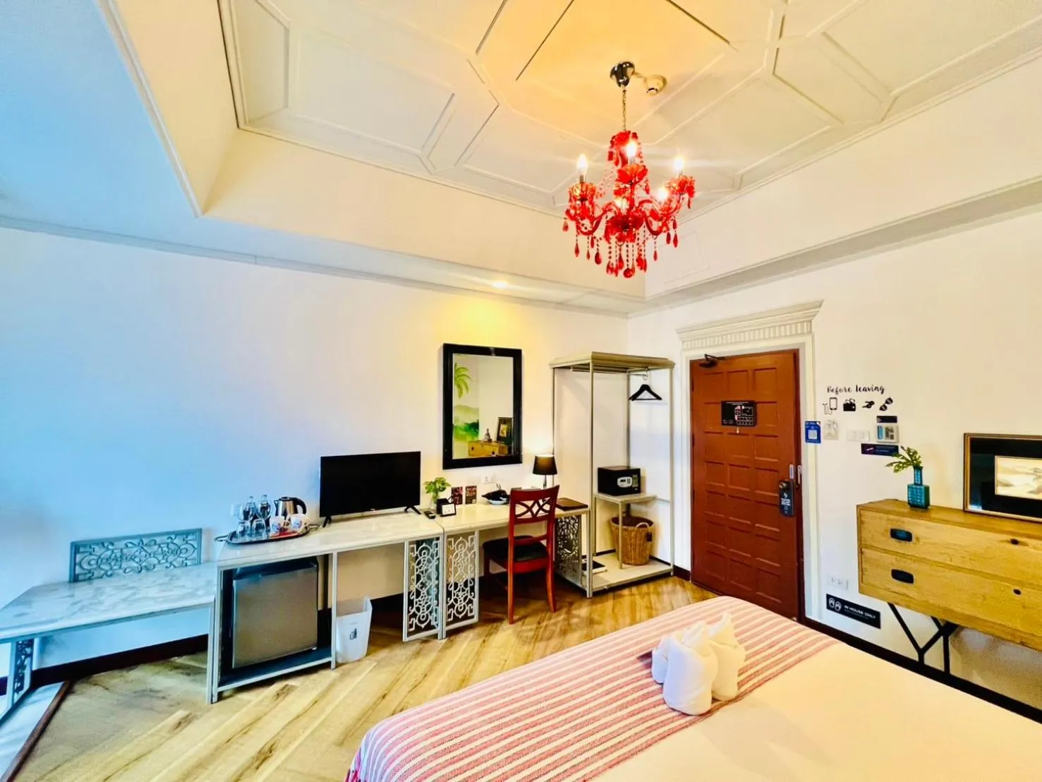 Photo of the whole room, Bed in Yuu Hotel Ubon Ratchathani