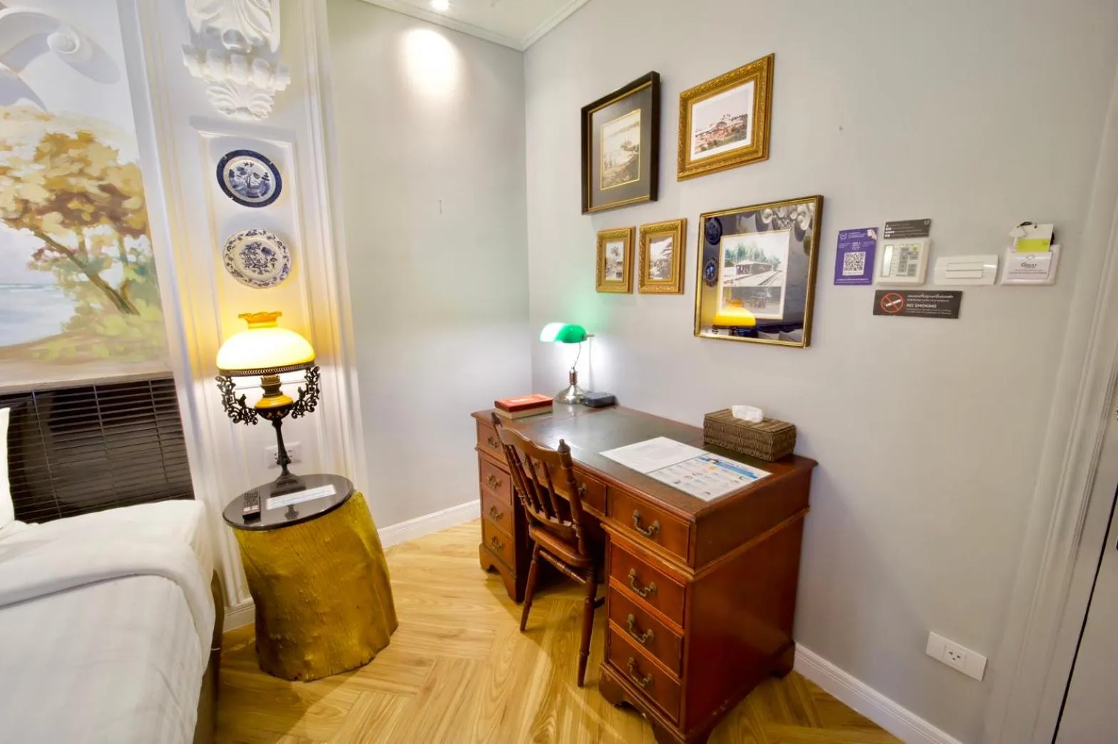 Seating area, Bed in Yuu Hotel Ubon Ratchathani