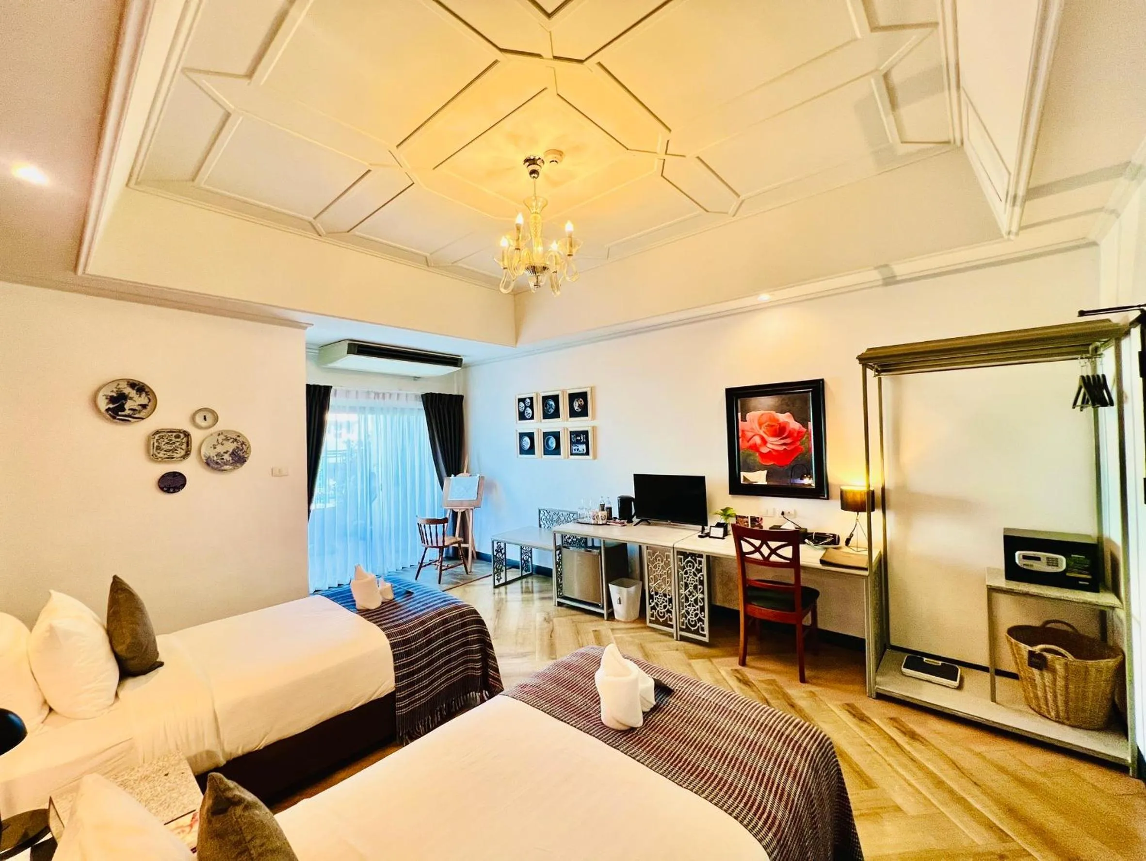 Photo of the whole room, Bed in Yuu Hotel Ubon Ratchathani