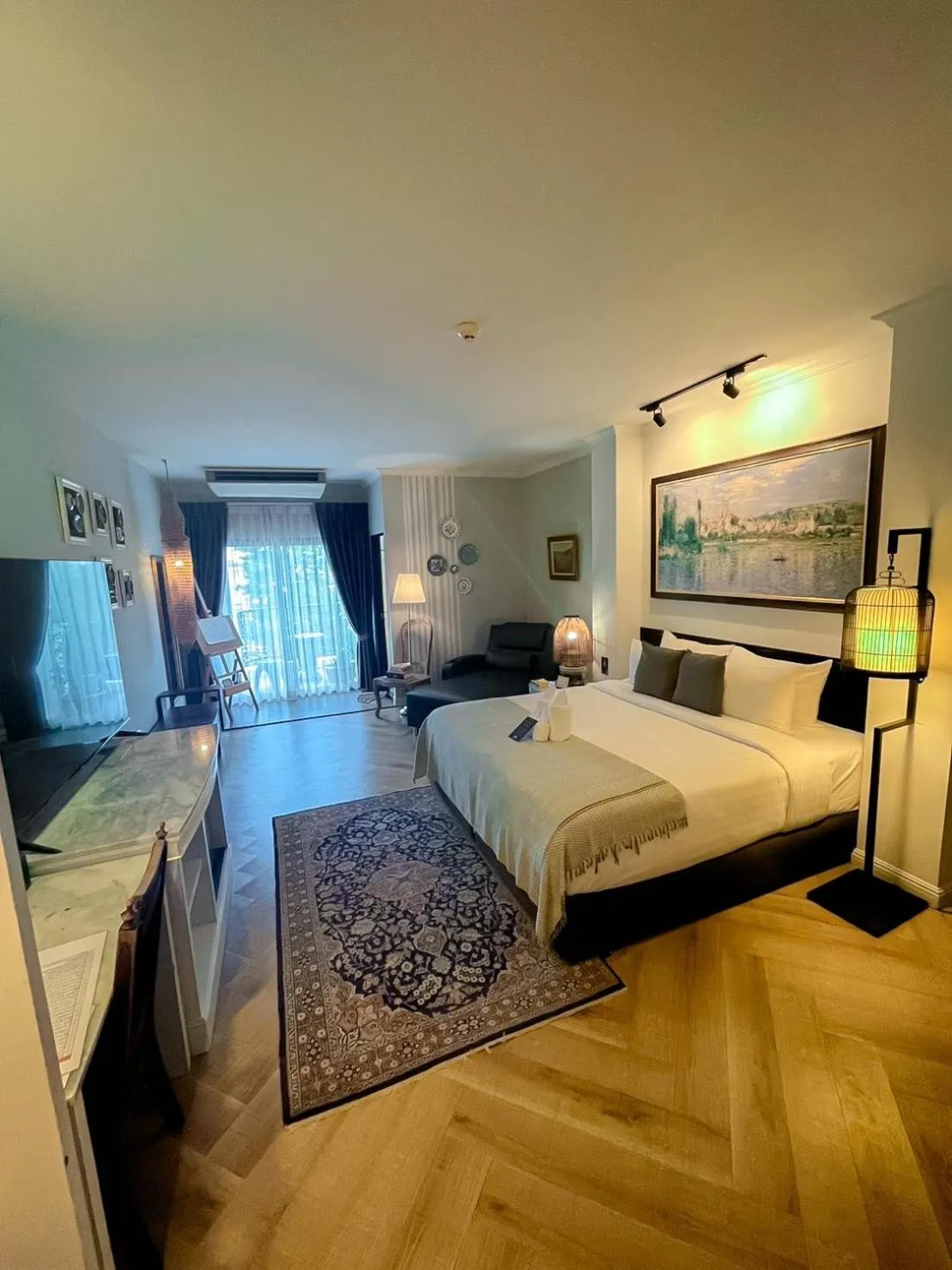 Photo of the whole room, Bed in Yuu Hotel Ubon Ratchathani