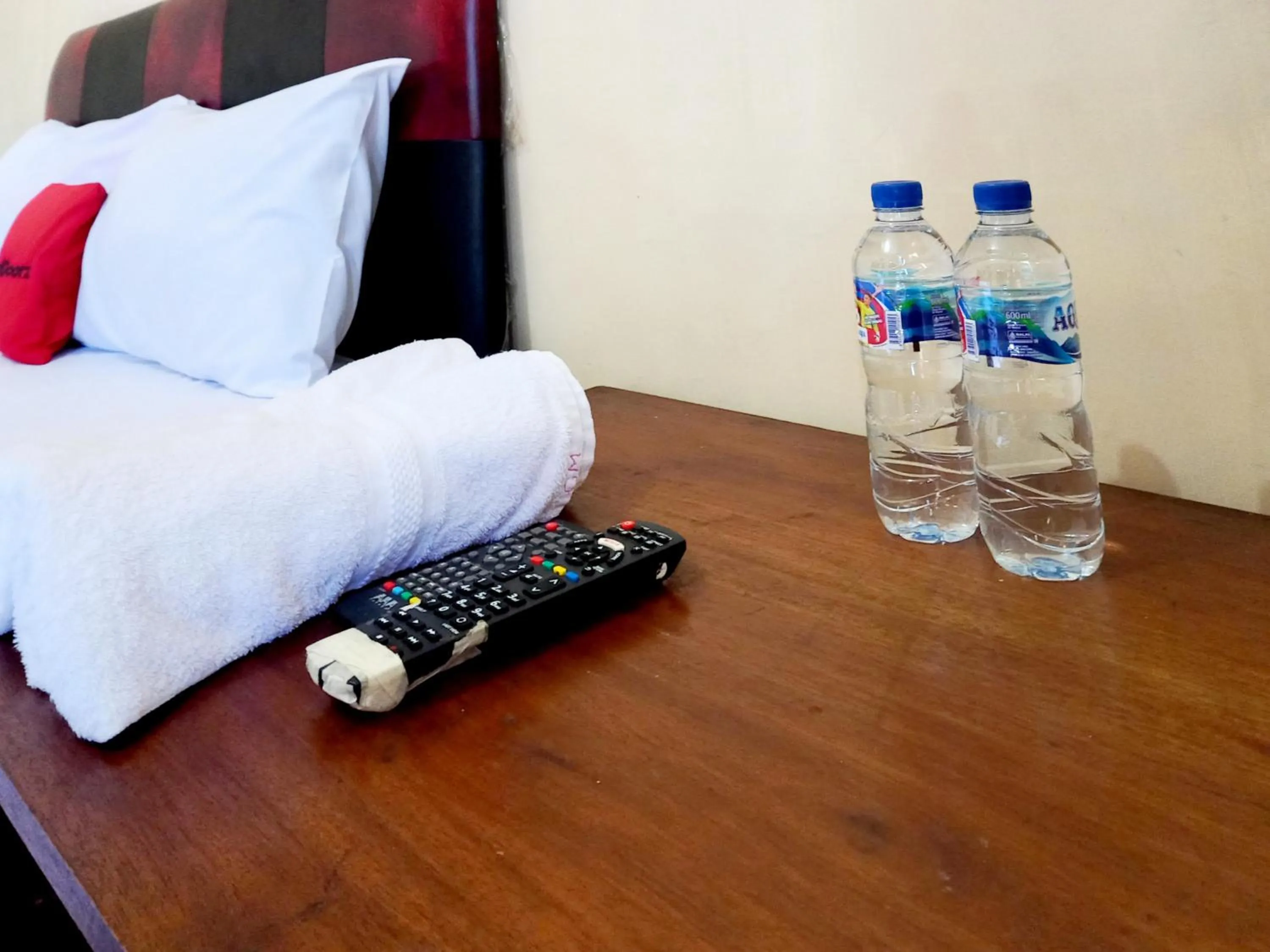 Bedroom, Bed in RedDoorz near BNS 3 Kota Wisata Batu