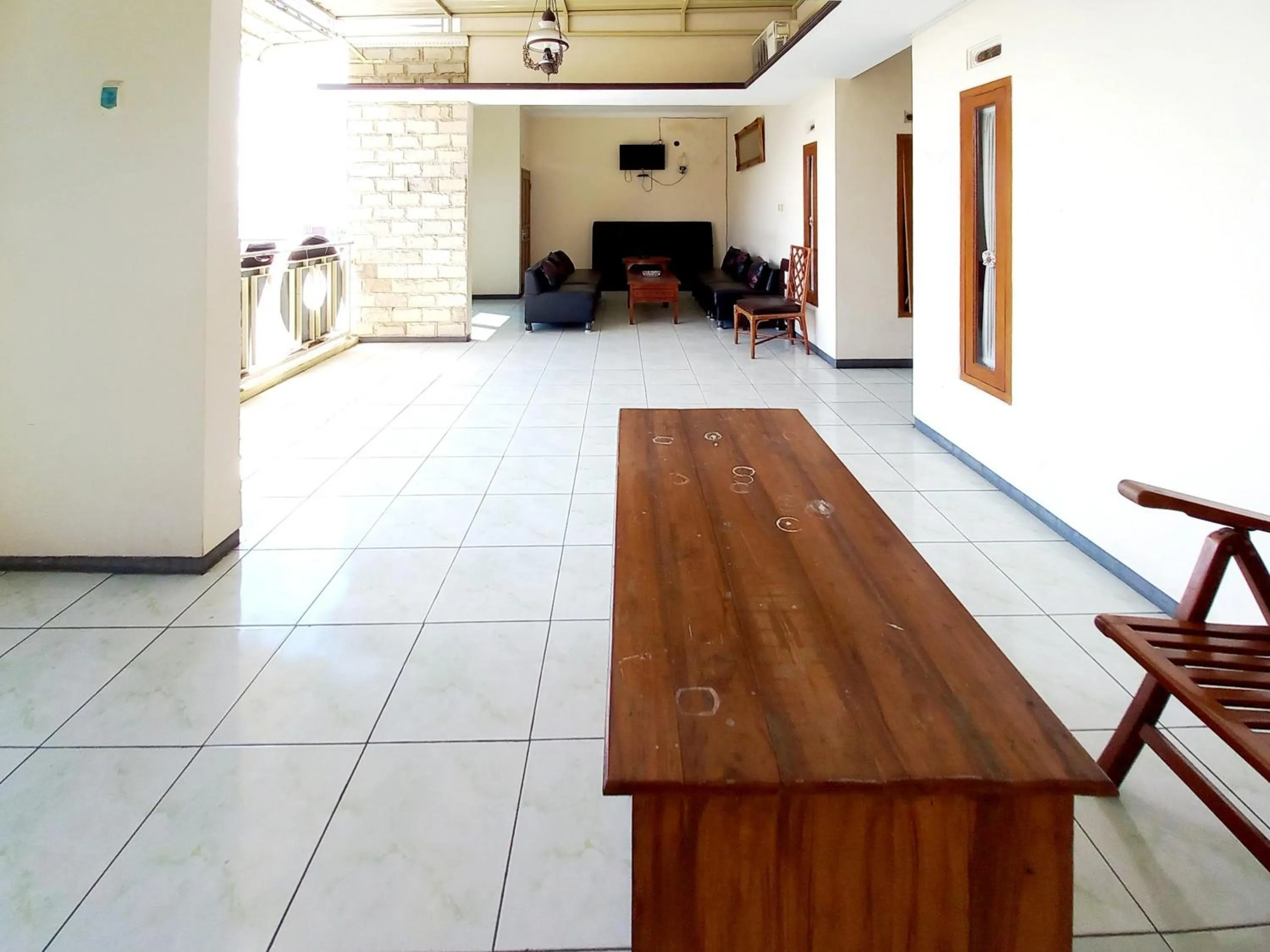 Property building in RedDoorz near BNS 3 Kota Wisata Batu