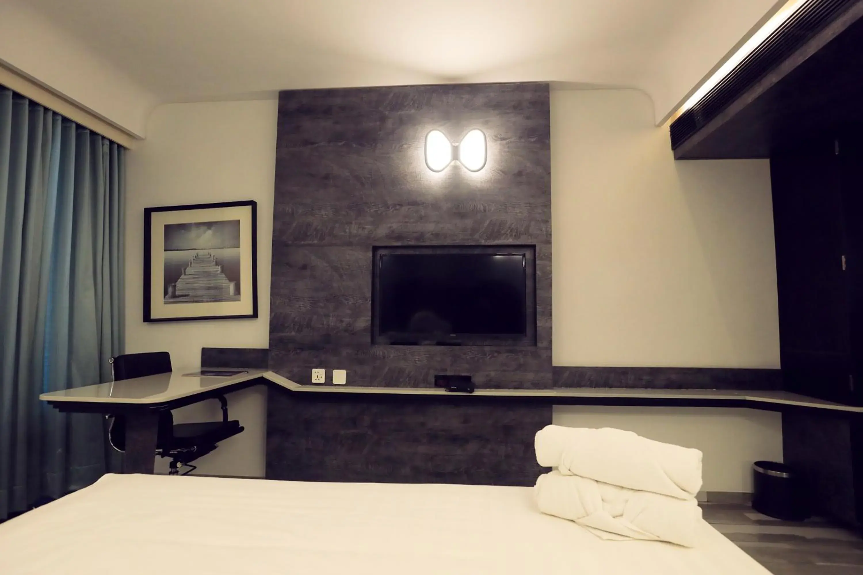 TV and multimedia, Bed in Humming Bird Hotel & Banquet TV and multimedia, Bed in Humming Bird Hotel & Banquet
