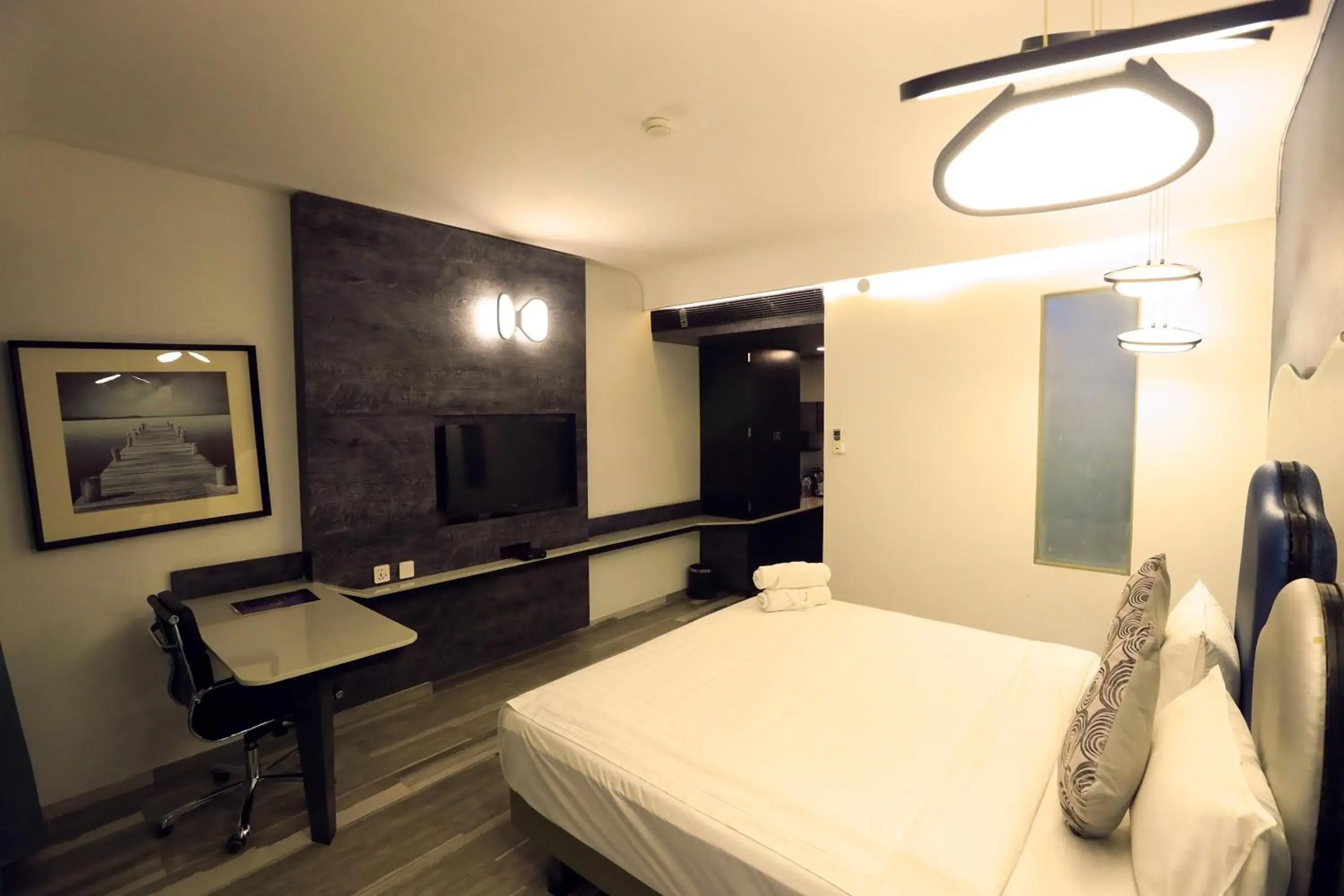 Bed in Humming Bird Hotel & Banquet Bed in Humming Bird Hotel & Banquet