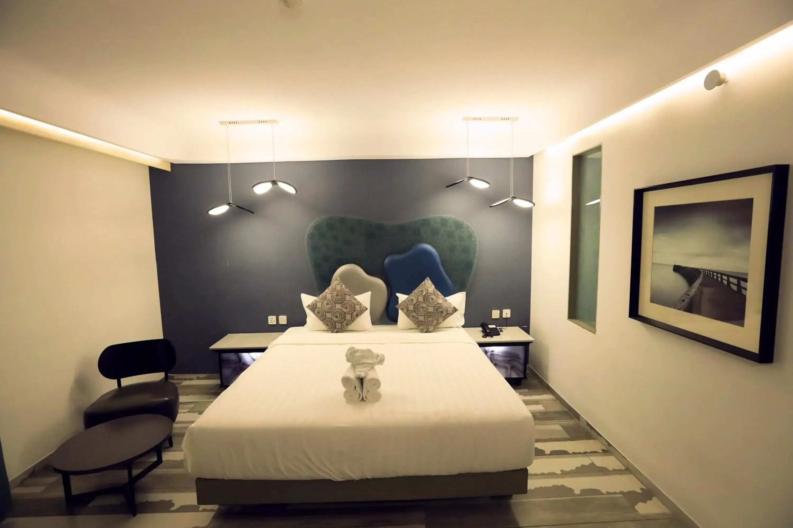 Bed in Humming Bird Hotel & Banquet Bed in Humming Bird Hotel & Banquet