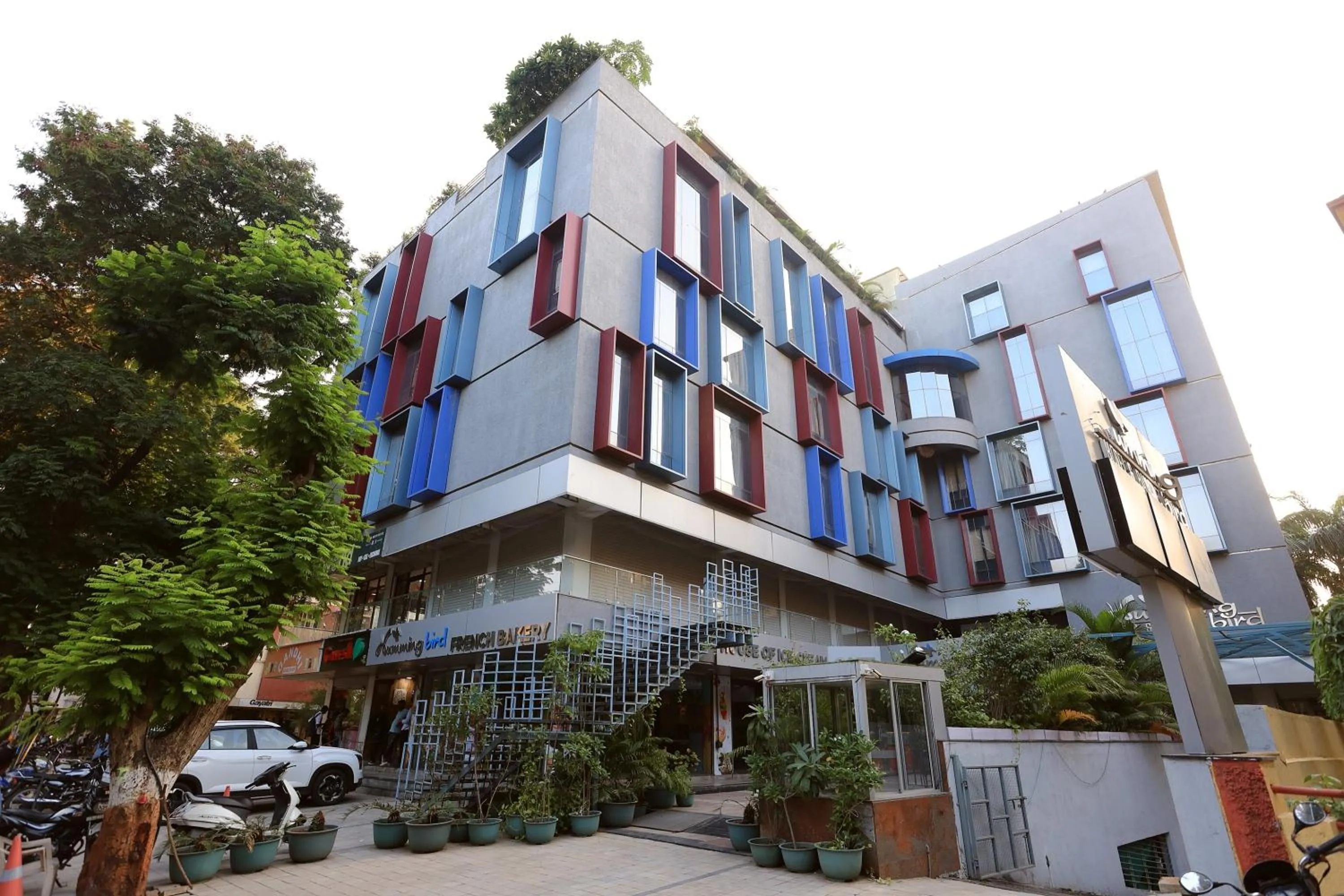 Property building in Humming Bird Hotel & Banquet