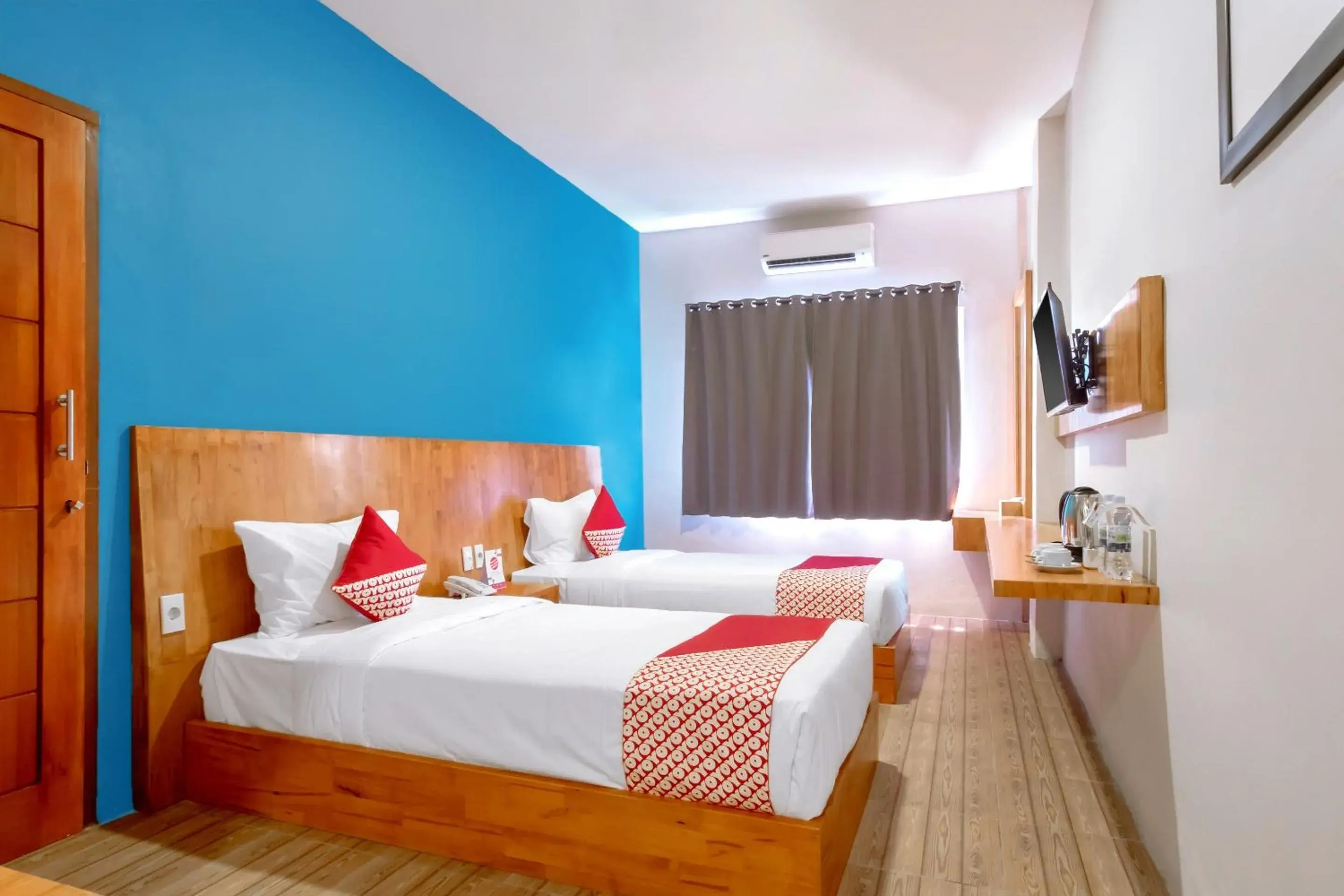 Delxue Twin Room in Townhouse Oak Medan near Universitas Sumatera Utara formerly Raz Residence Delxue Twin Room in Townhouse Oak Medan near Universitas Sumatera Utara formerly Raz Residence