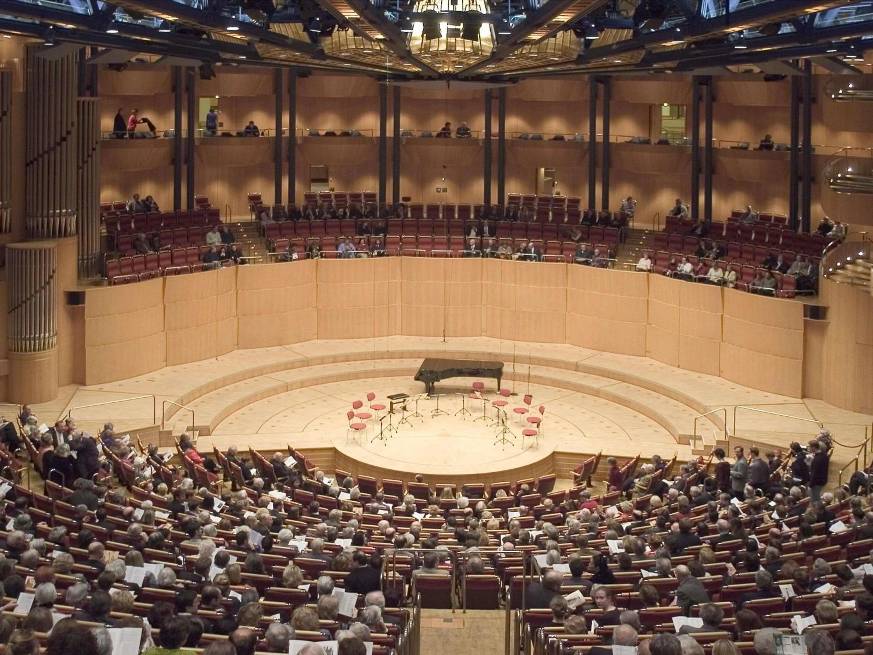 Property building in Ibis Hotel Köln Am Dom
