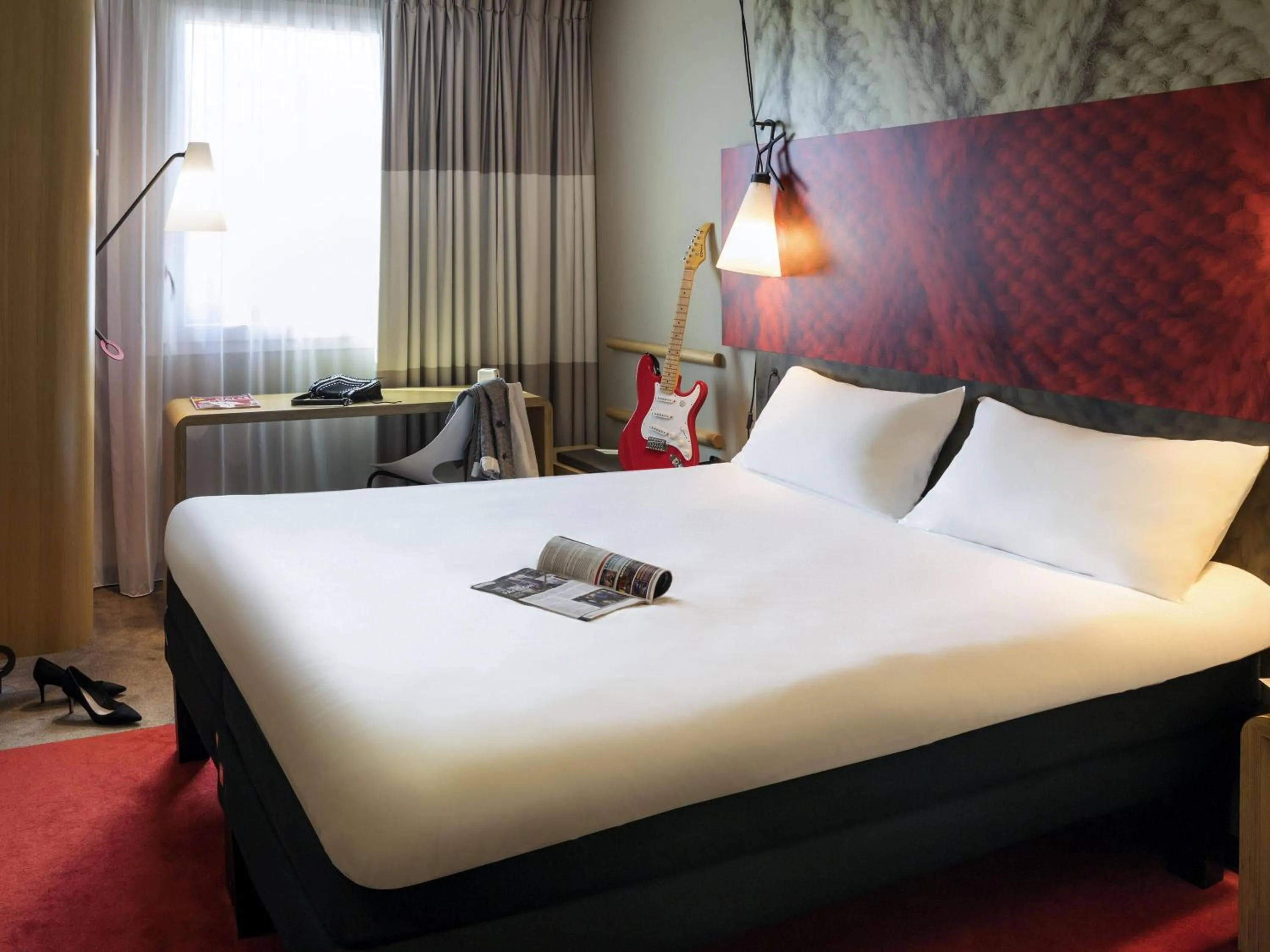 Bedroom, Bed in Ibis Hotel Köln Am Dom