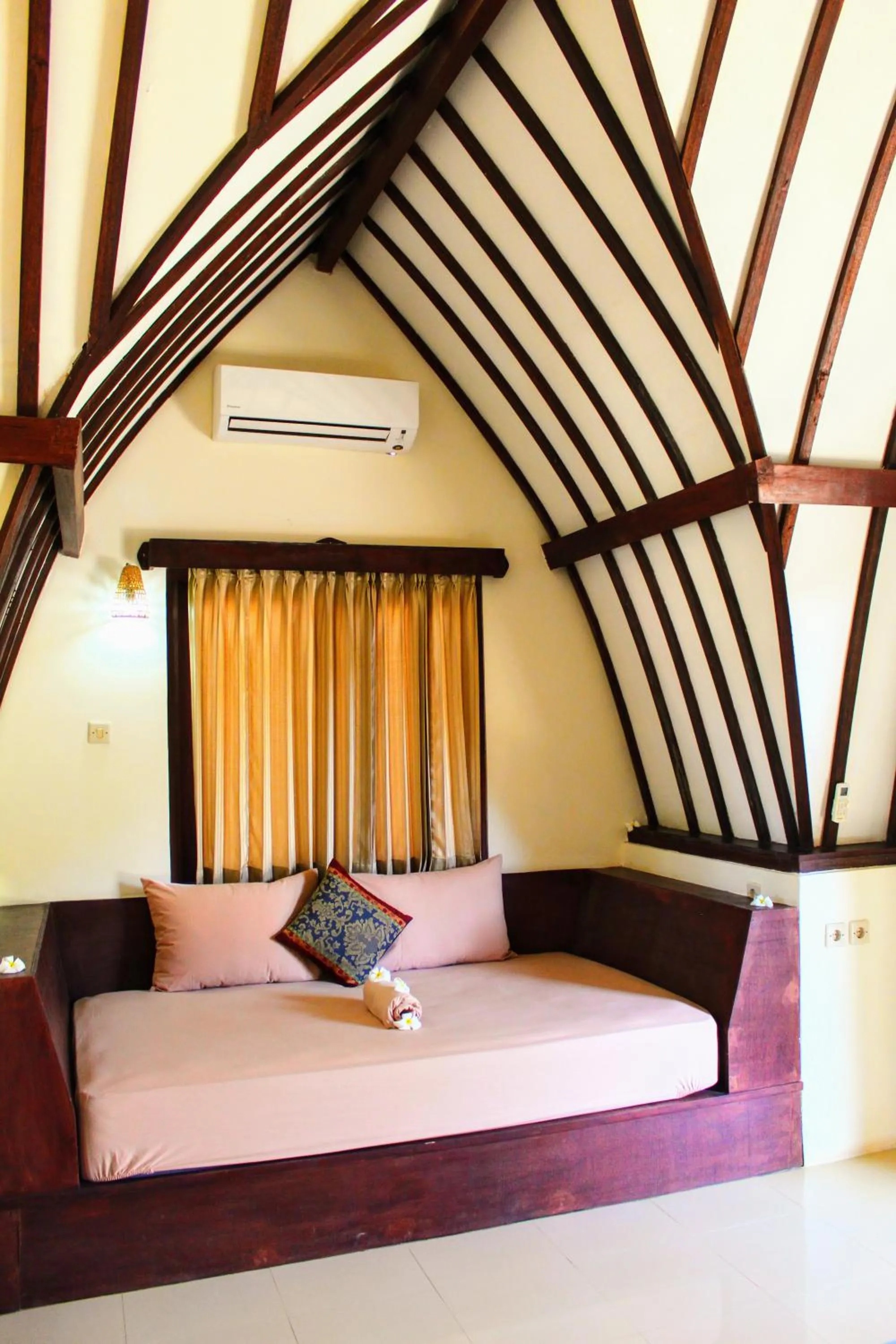 Bed in D'Gilian Bungalow