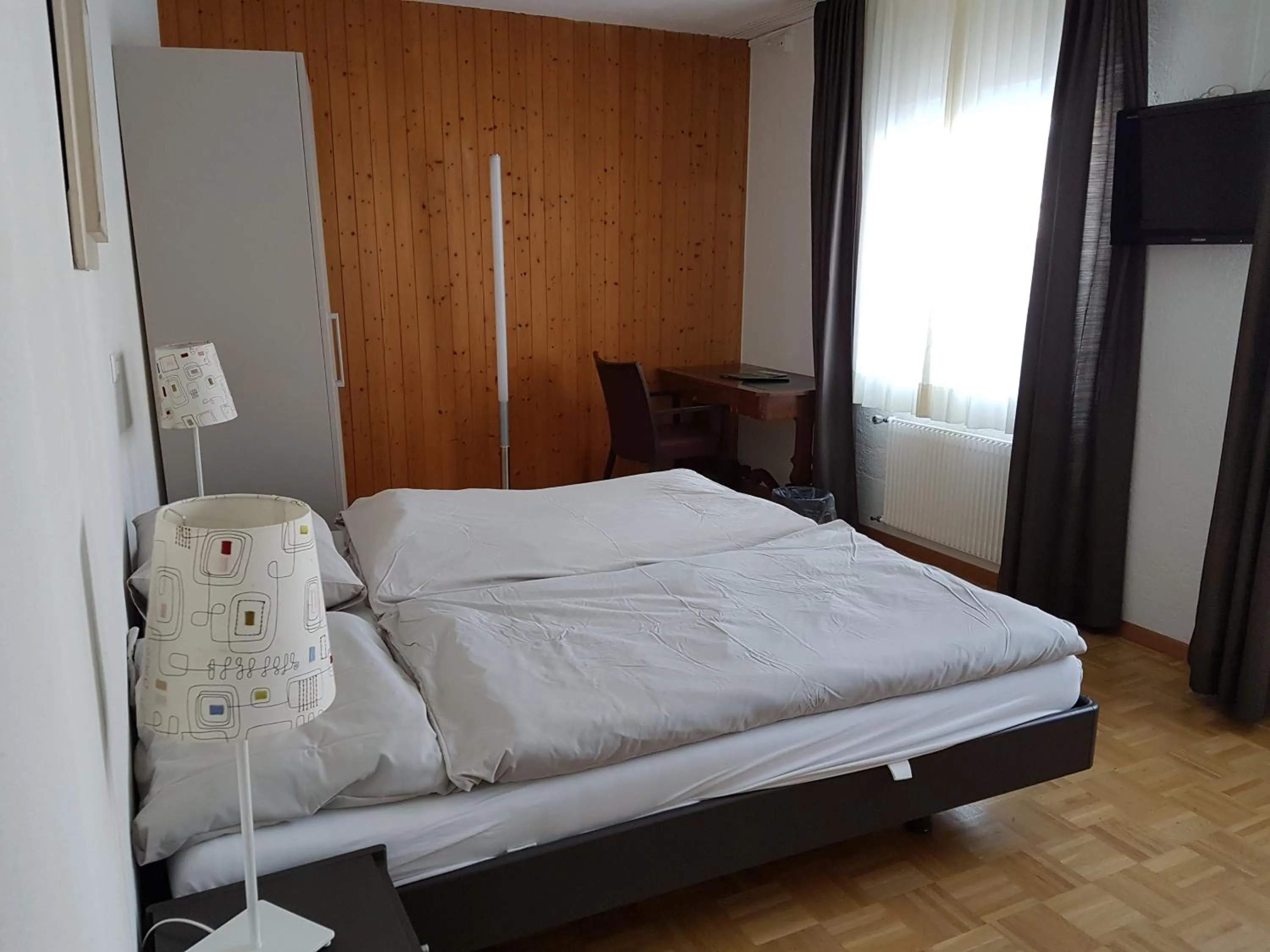 Bed in Auberge de la Couronne