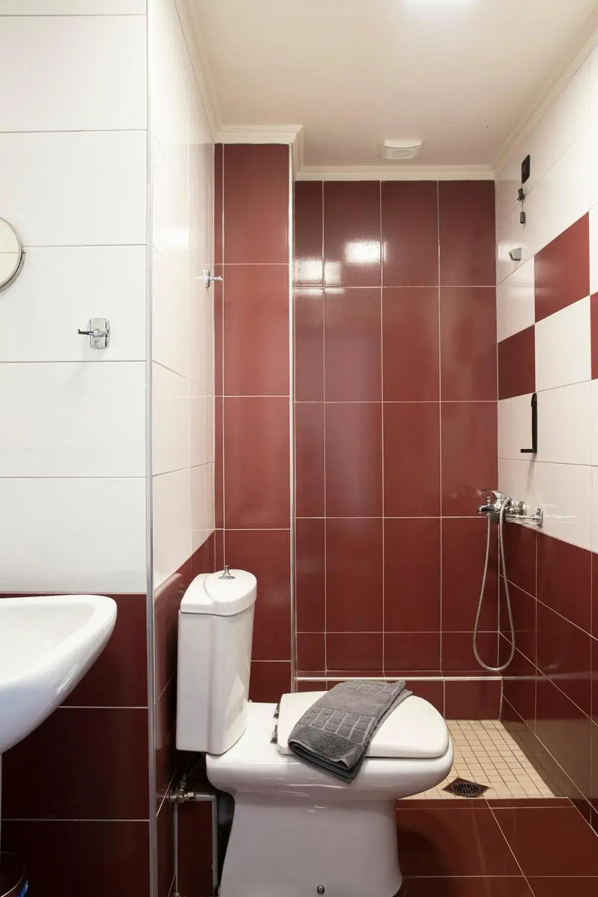 Standard Quadruple Room in Dafni Plus Hotel Standard Quadruple Room in Dafni Plus Hotel