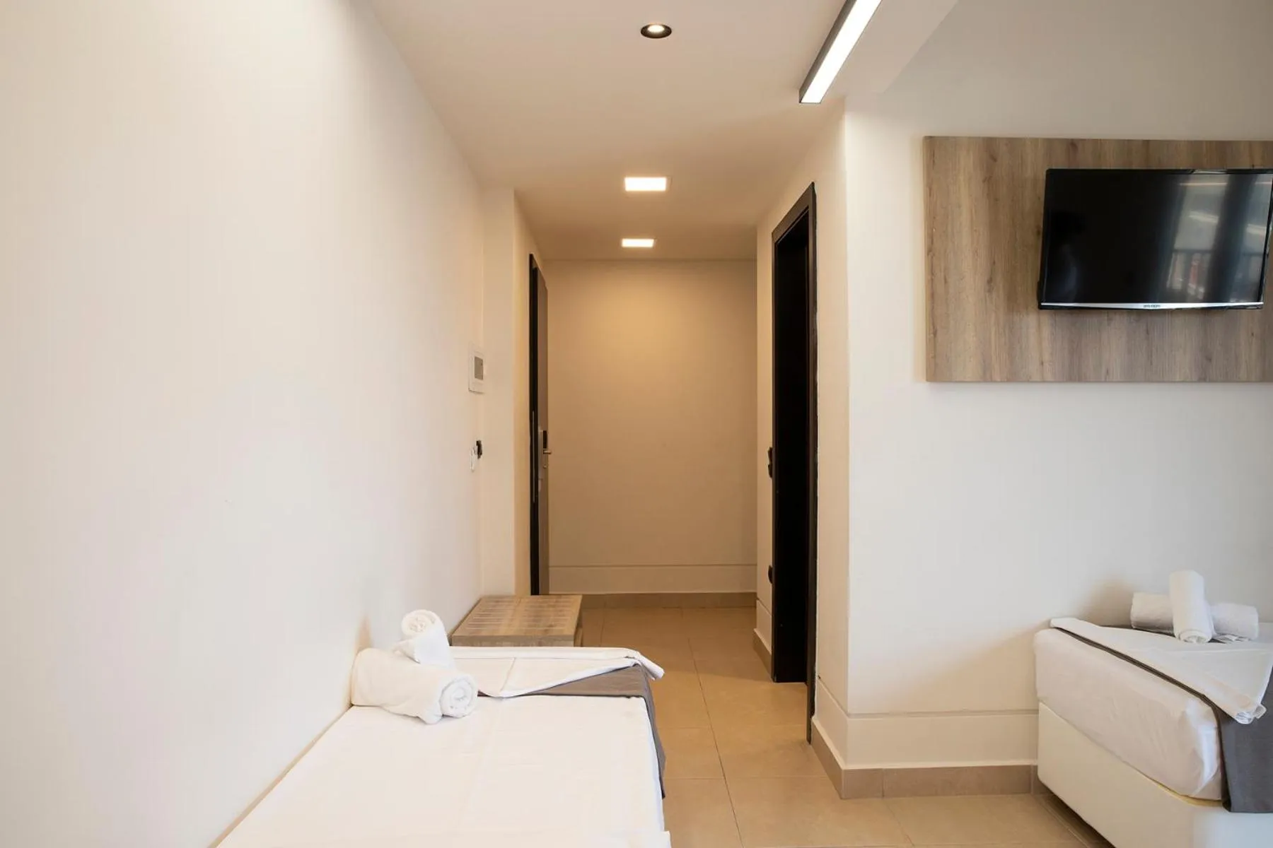 Bed in Dafni Plus Hotel