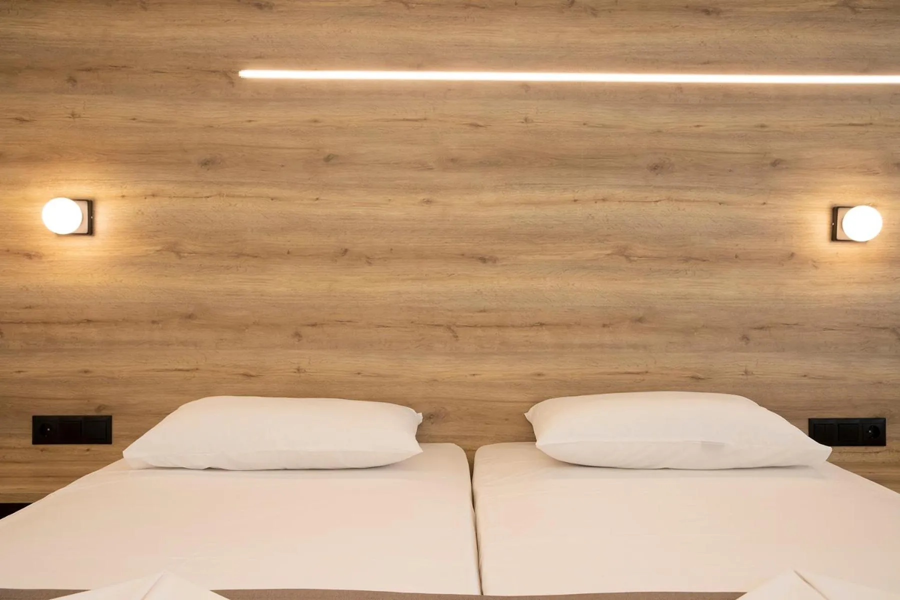 Bed in Dafni Plus Hotel