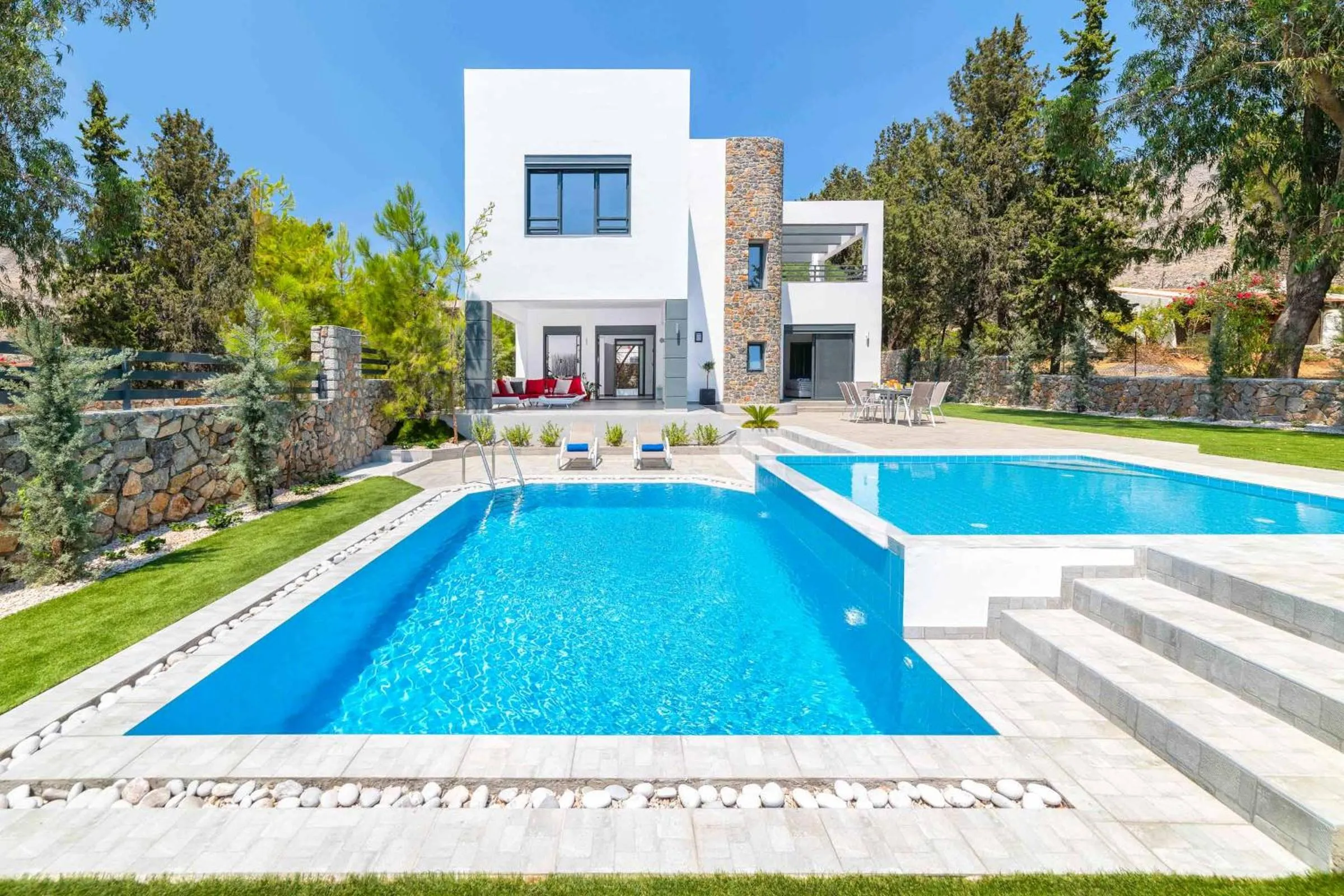 Villa Summer Light