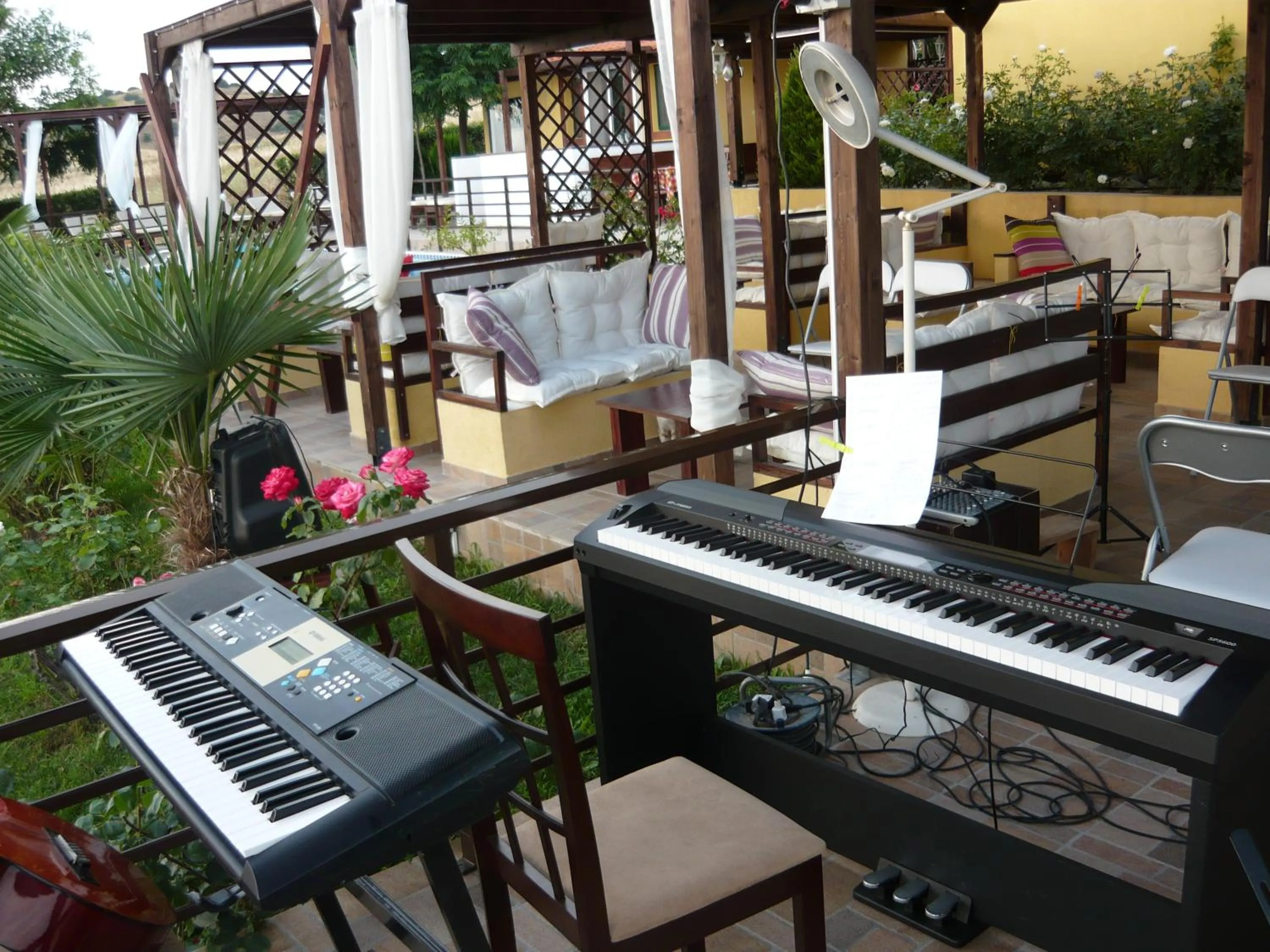 Evening entertainment in Victory Apartments Hotel