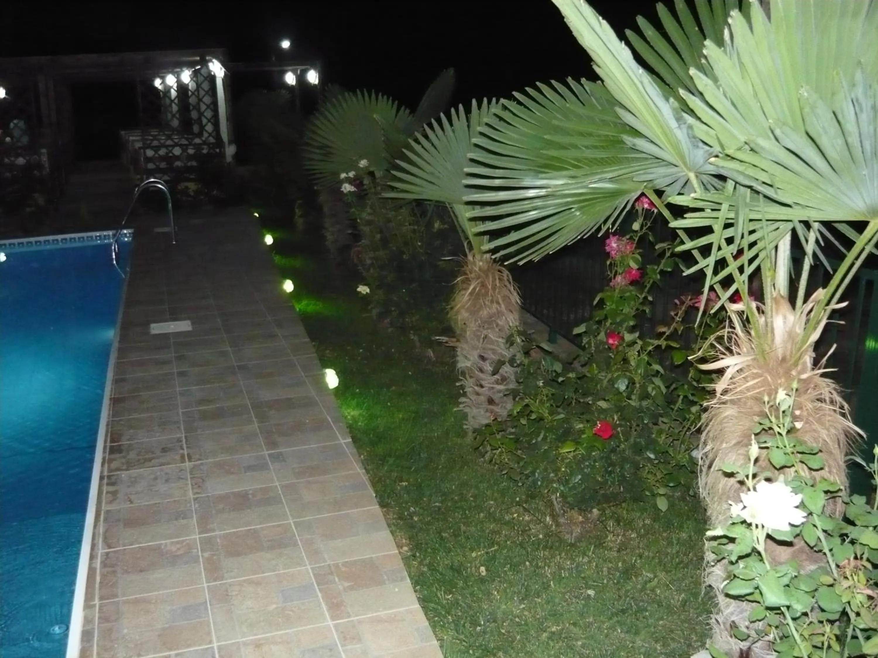 Victory Apartments Hotel