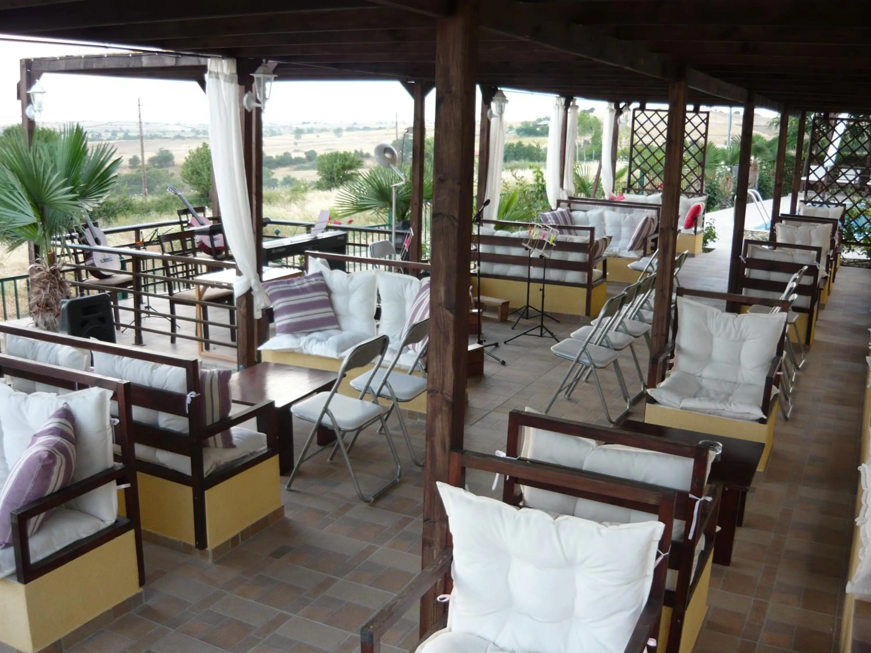 Victory Apartments Hotel