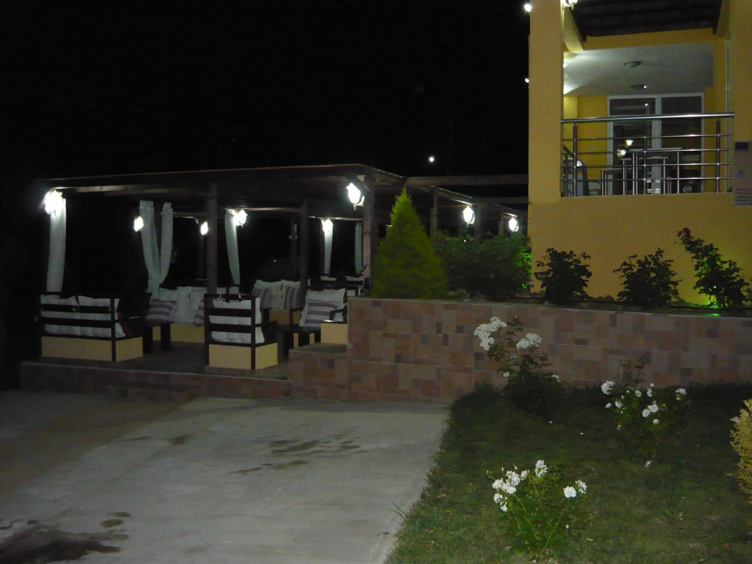 Patio in Victory Apartments Hotel