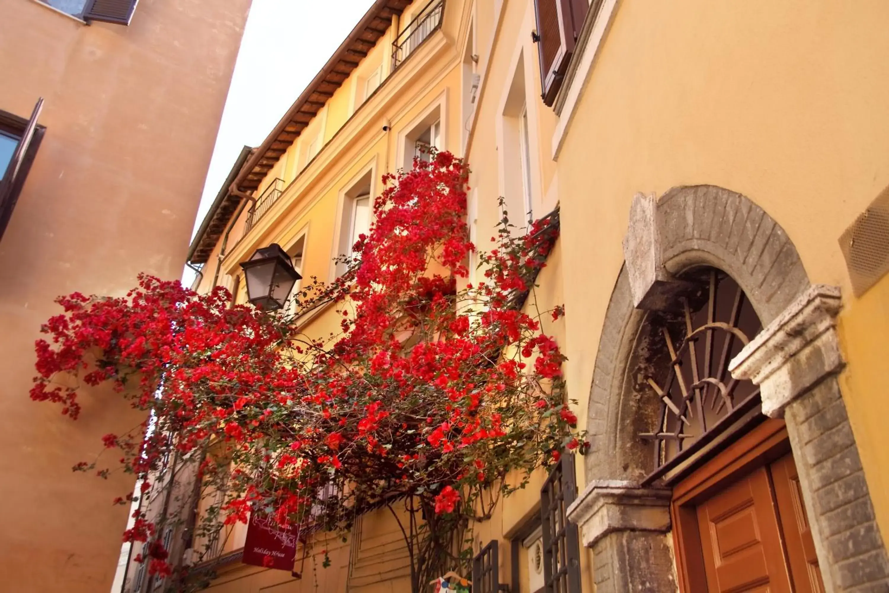 Facade/entrance in Bollo Apartments Facade/entrance in Bollo Apartments
