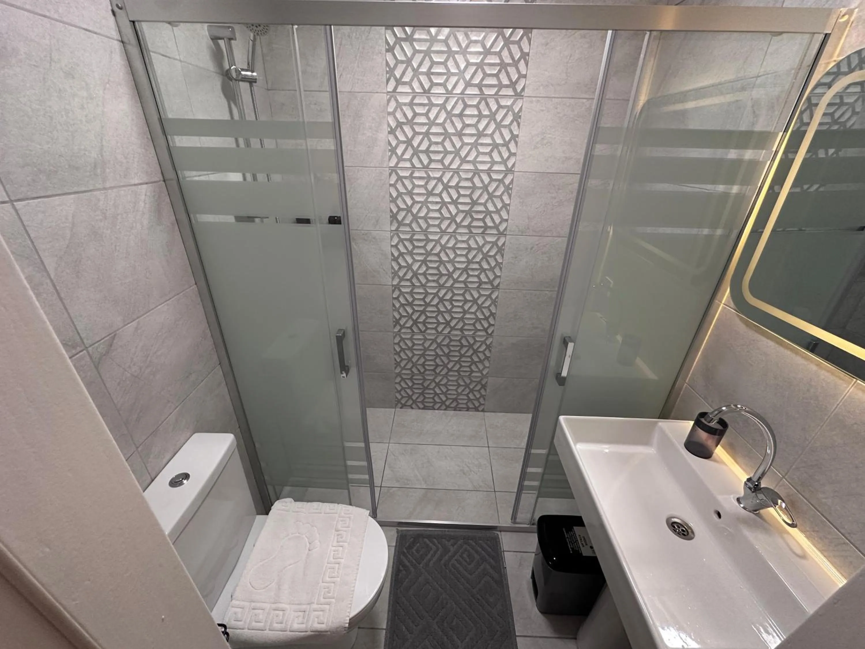 Bathroom in New Pera