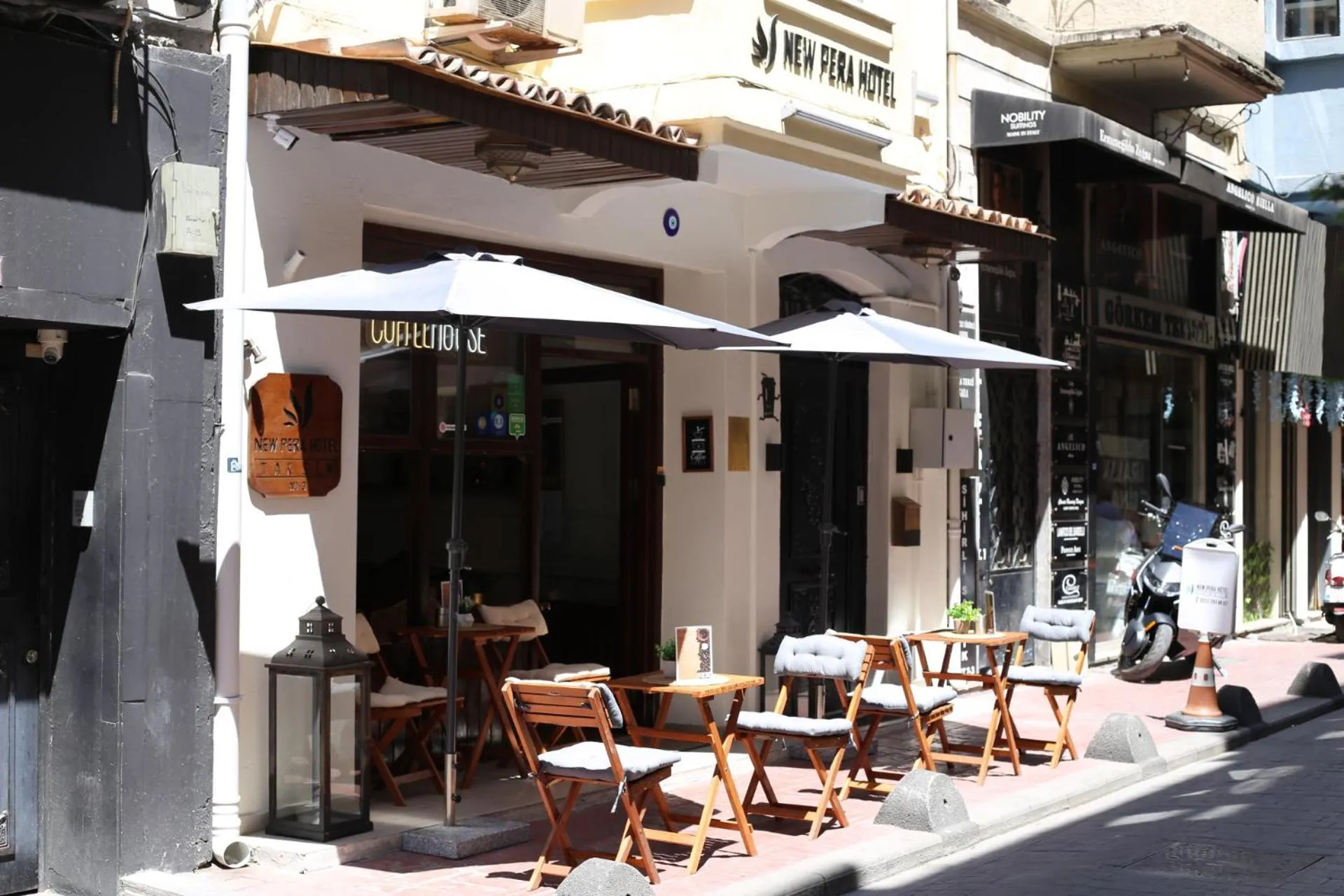 Property building in New Pera