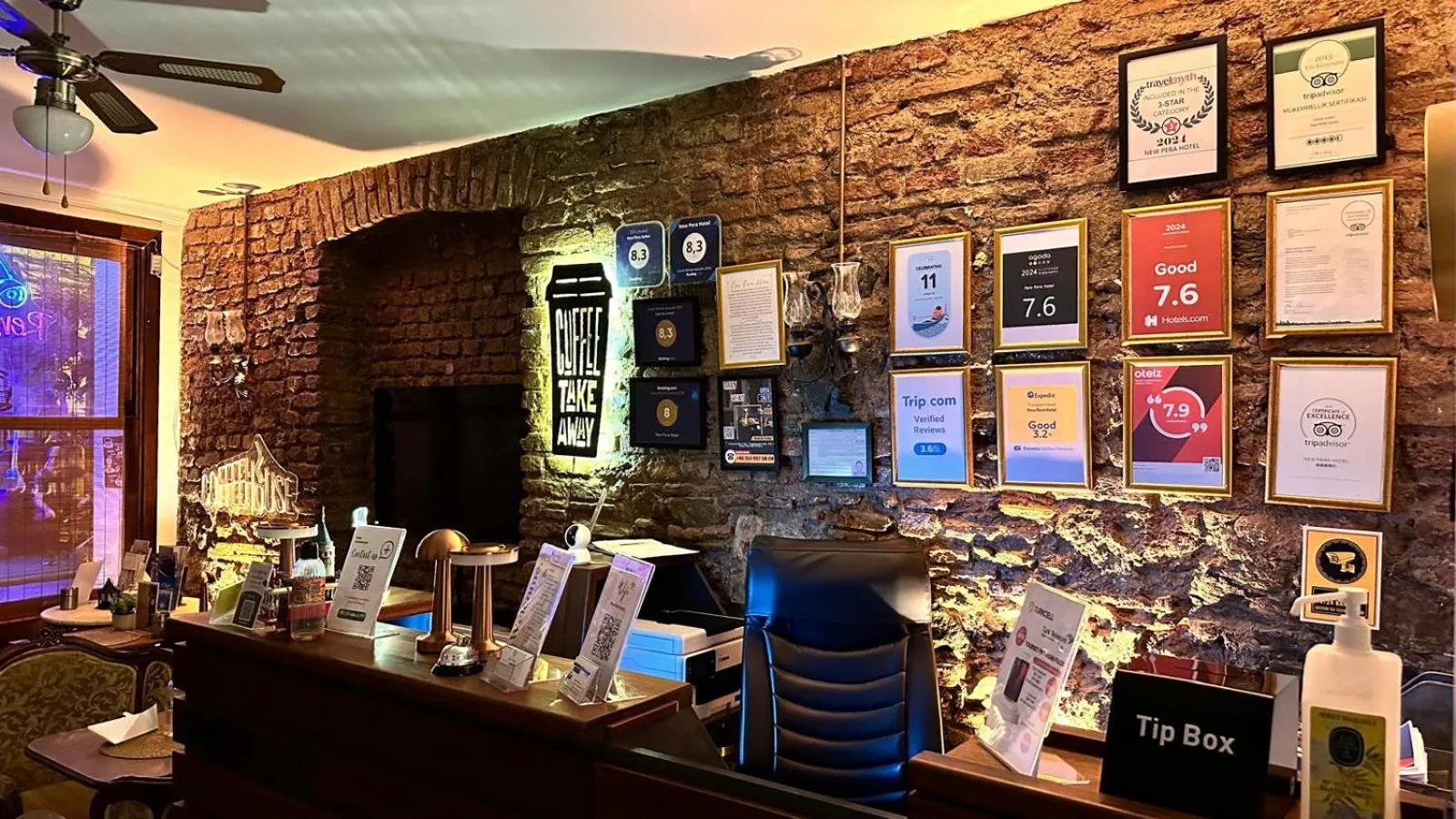 Lobby or reception in New Pera