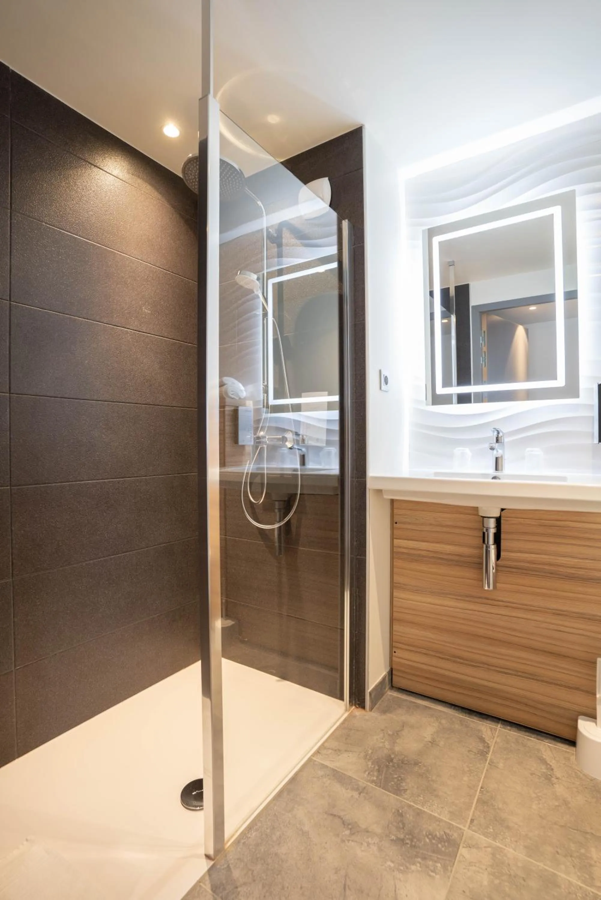 Bathroom in Campanile Tours Nord