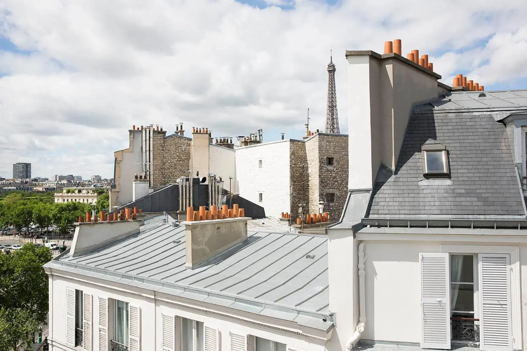 Landmark view in Hôtel Eiffel Turenne Landmark view in Hôtel Eiffel Turenne