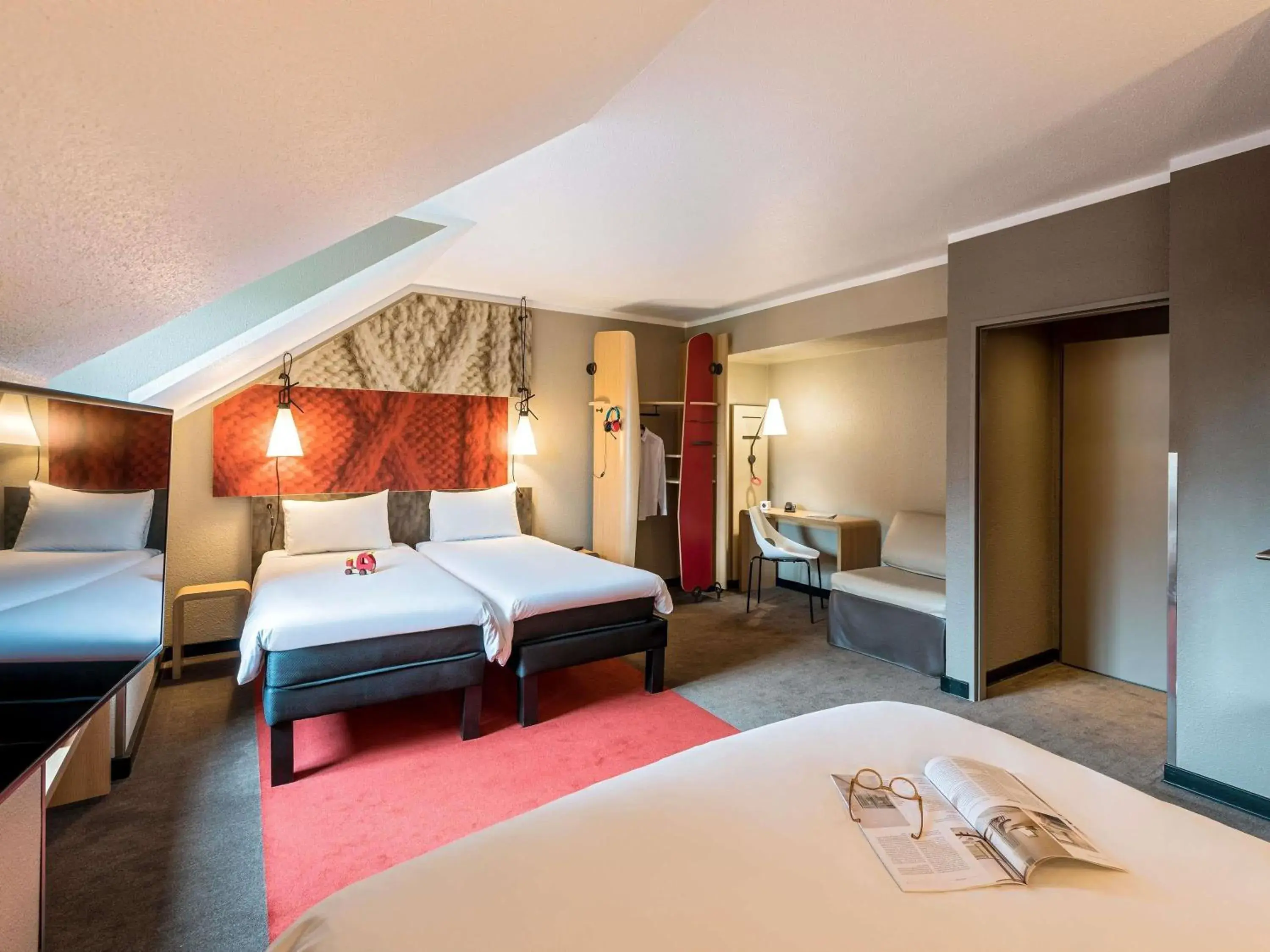 Bedroom, Bed in ibis Hotel Regensburg City Bedroom, Bed in ibis Hotel Regensburg City