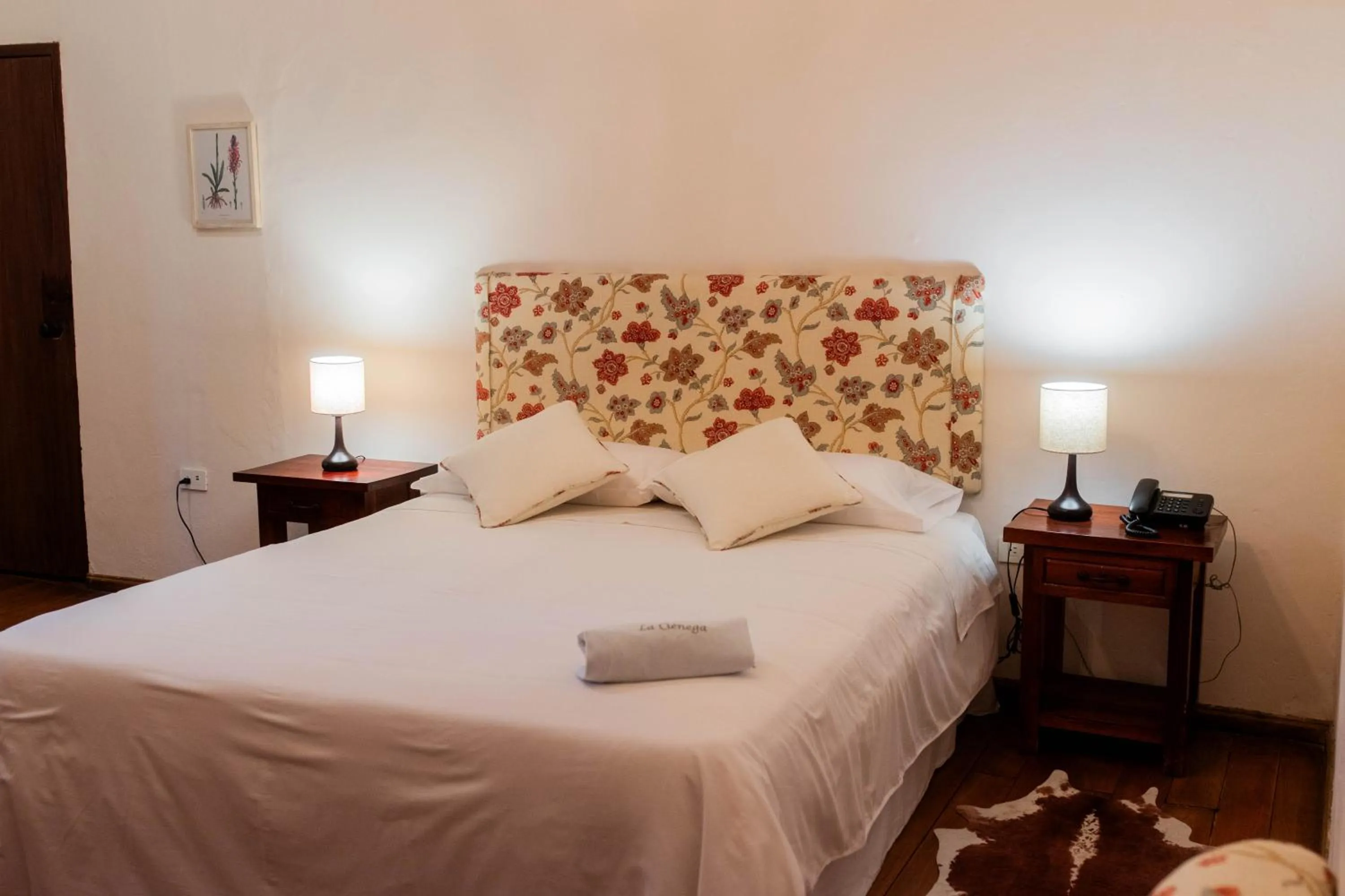 Bed in Hacienda La Cienega