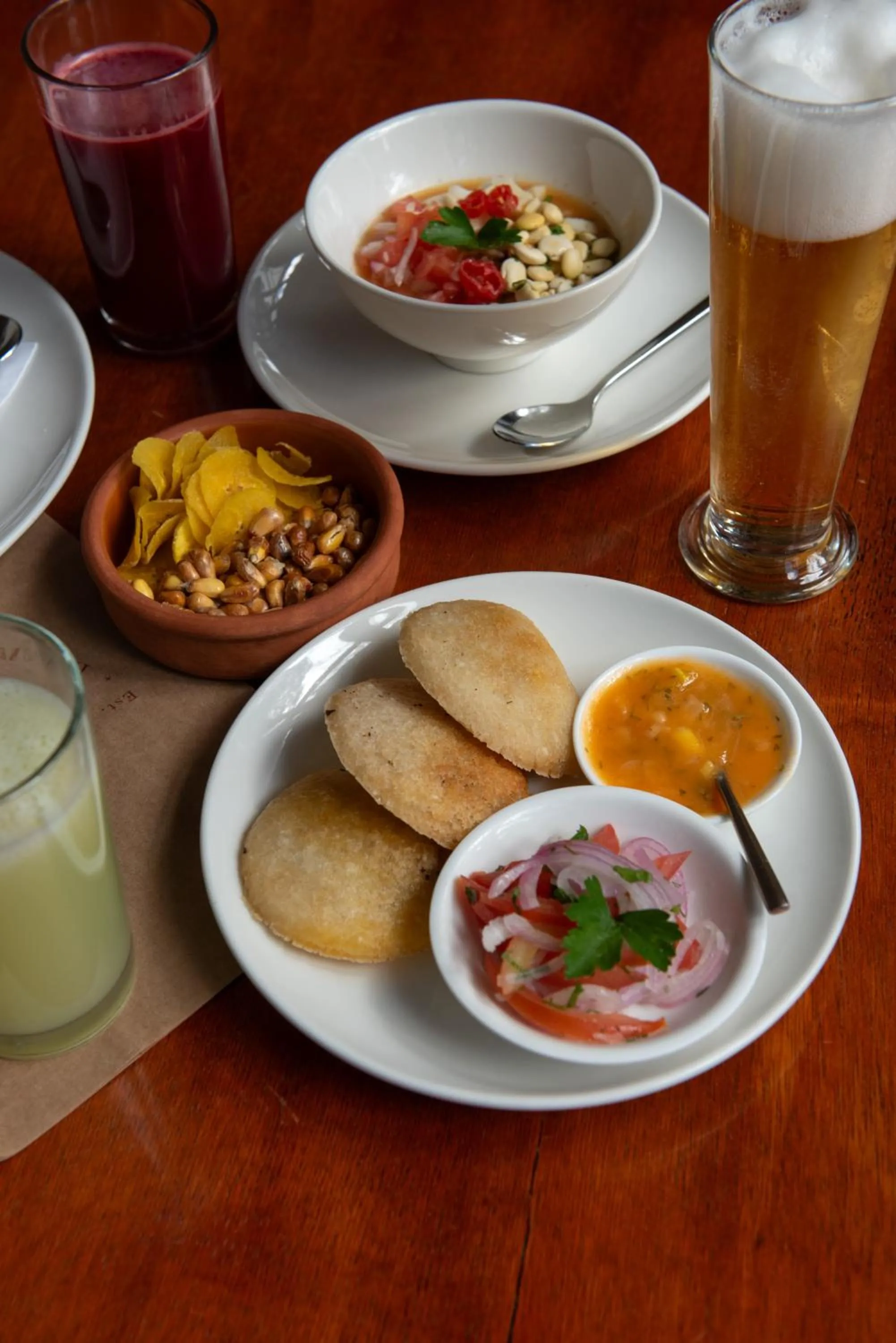 Restaurant/places to eat in Hacienda La Cienega