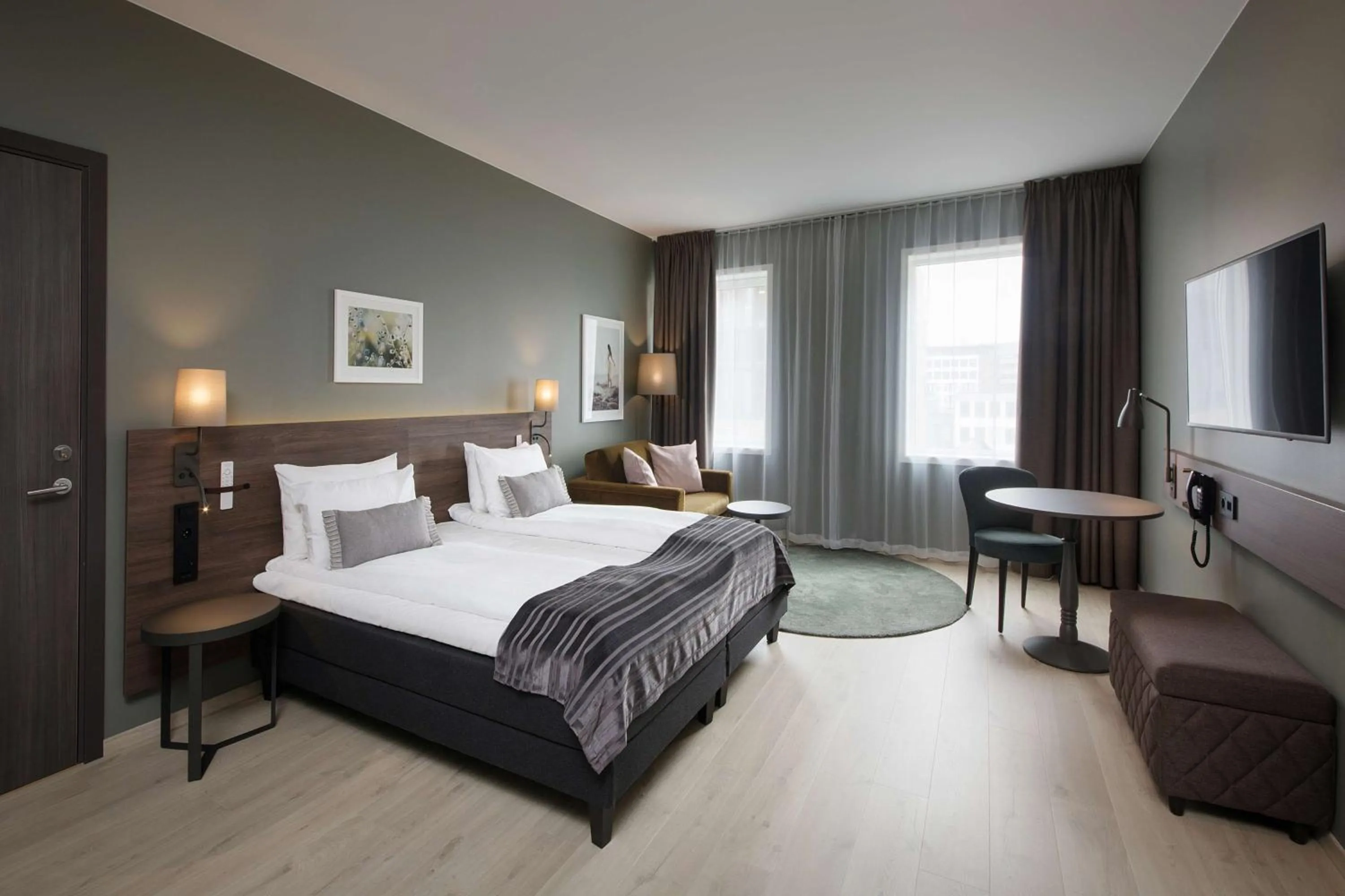 Photo of the whole room, Bed in Scandic Sjølyst