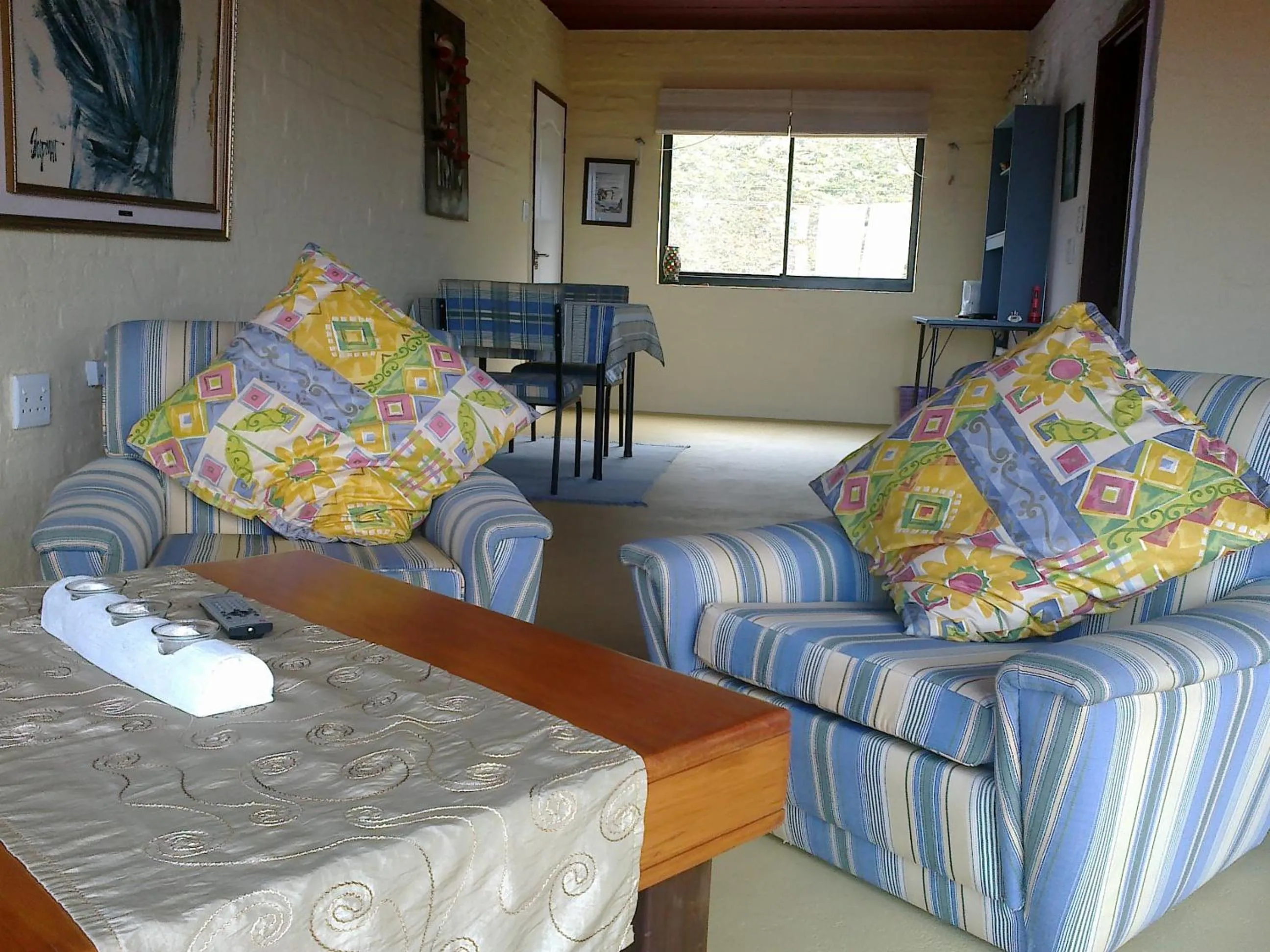 Seating area in Jack's Seaview