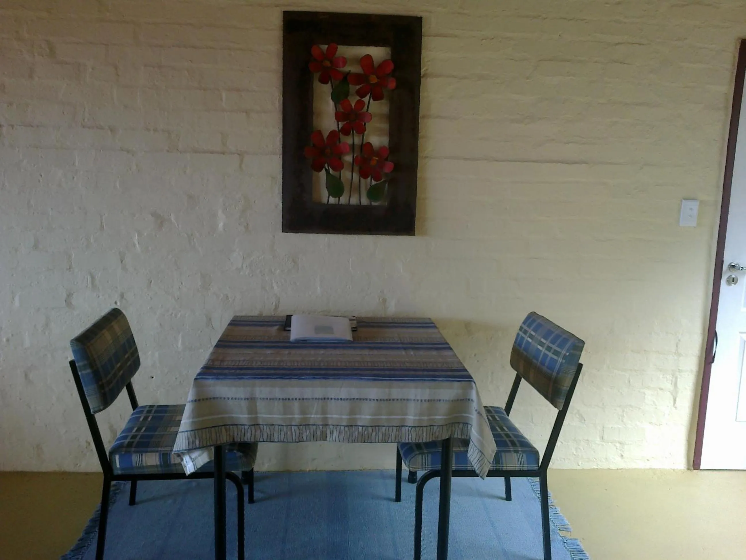 Seating area in Jack's Seaview