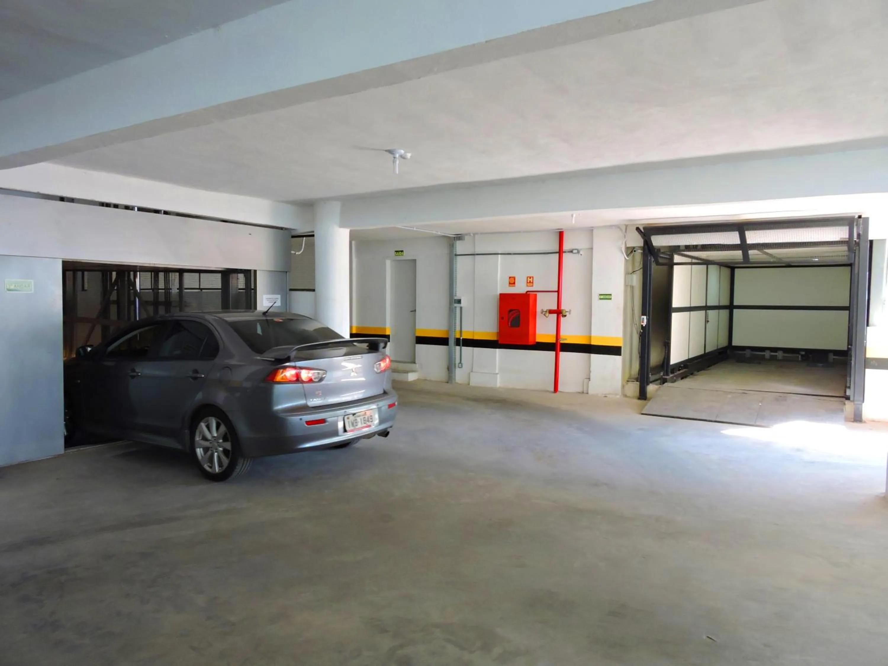 Parking in Jandaia Turismo Hotel