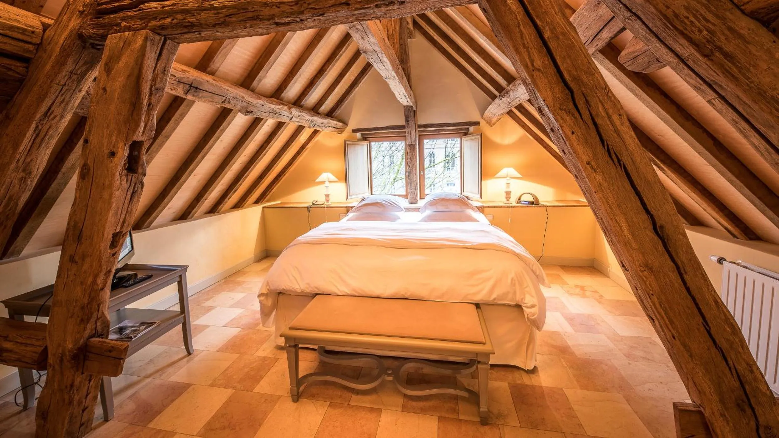 Bedroom, Bed in La Maison de Rhodes Hôtel & Spa