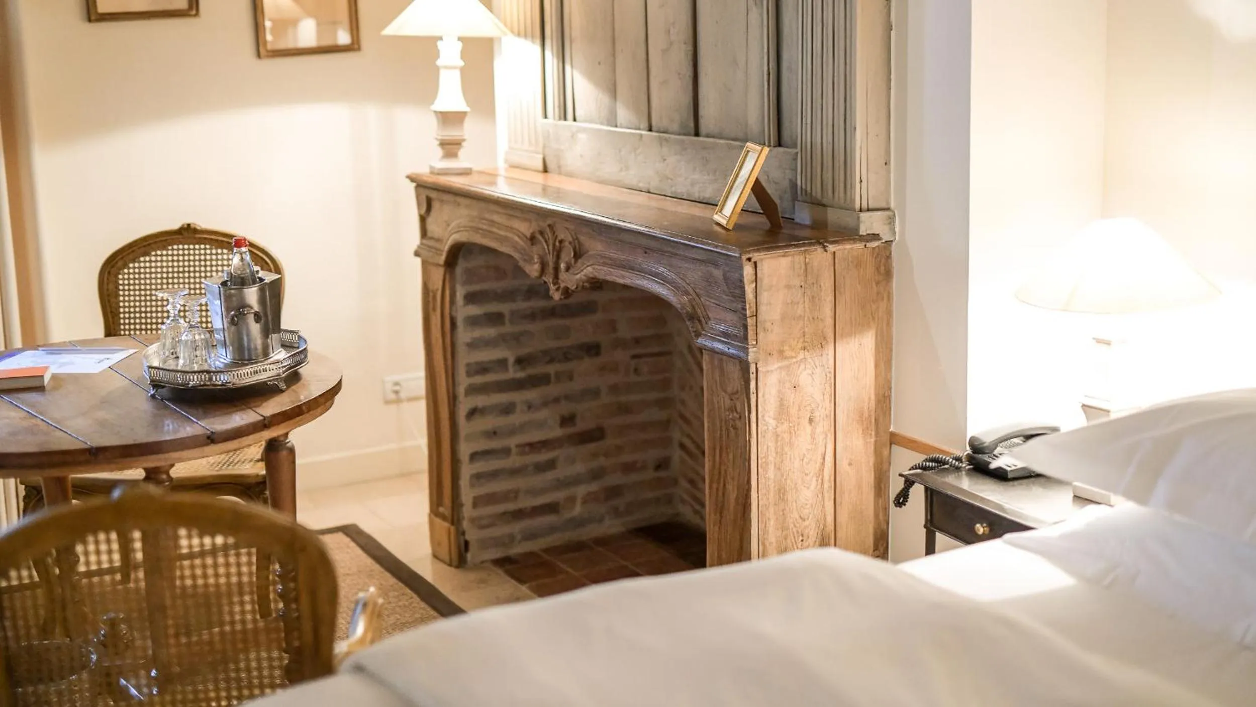 Bedroom, Bed in La Maison de Rhodes Hôtel & Spa