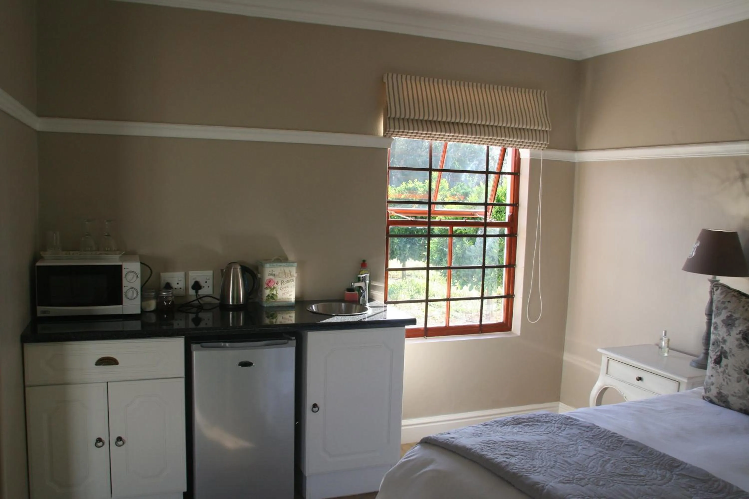 Coffee/tea facilities, Bed in Happy Lands Farmstay