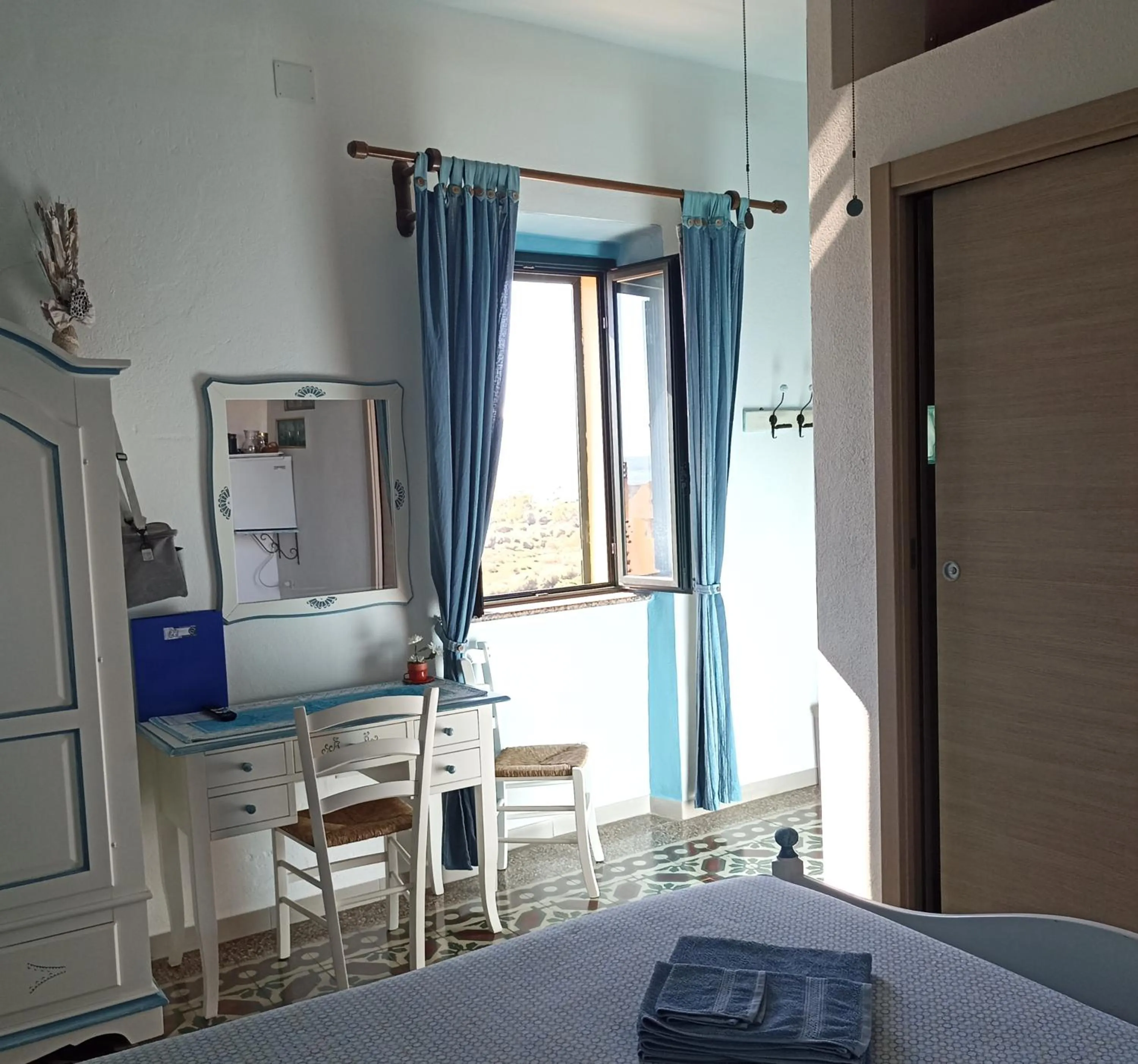 Bedroom, Bed in B&B Eleonora D'Arborea, Centro Storico