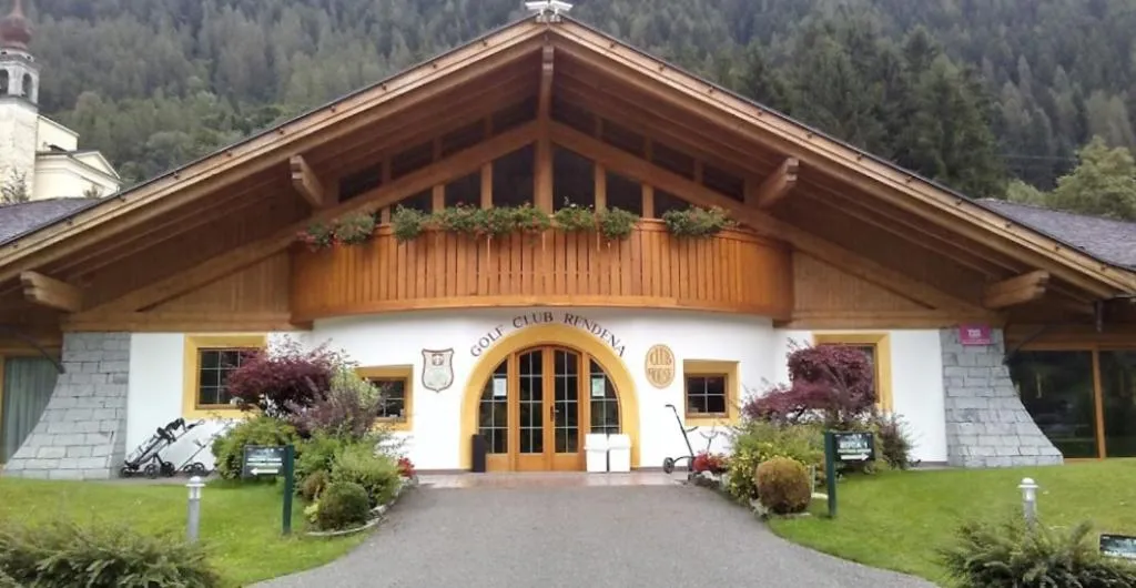 Golfcourse in Hotel Europeo Alpine Charme & Wellness
