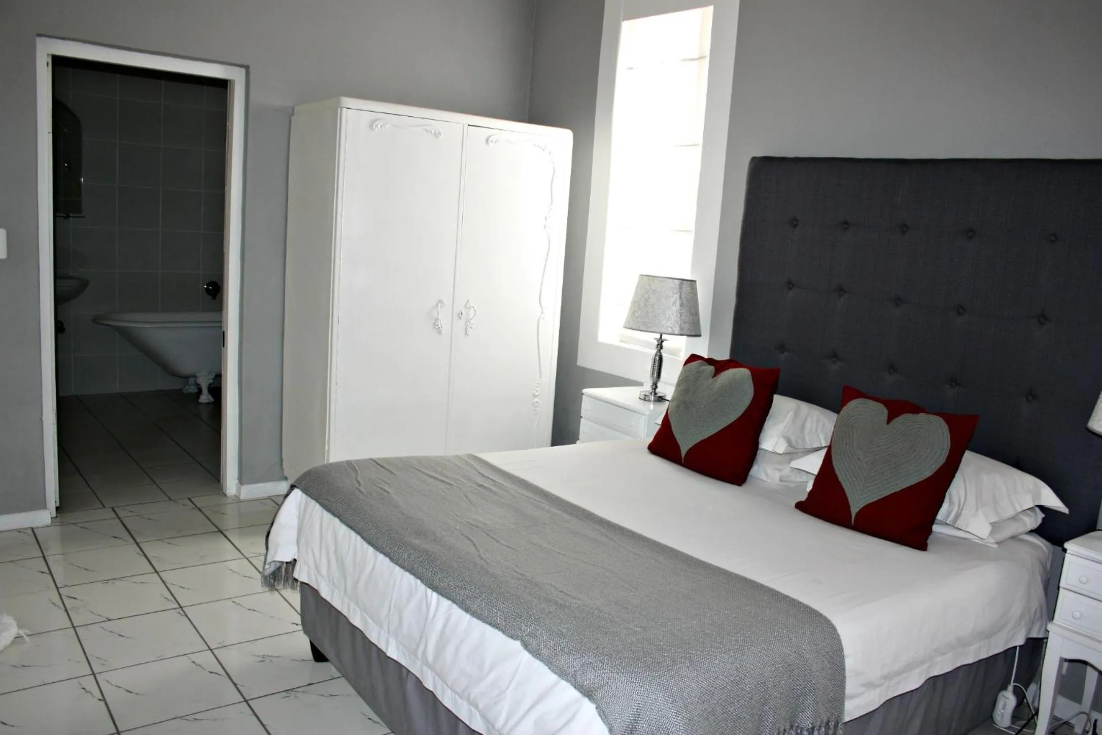 Bed in Karoopark Guest House