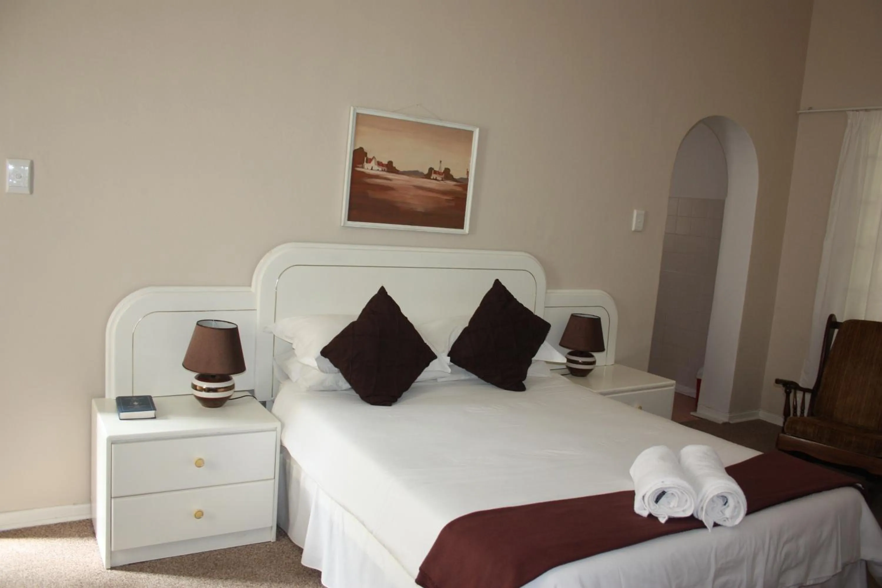 Bed in Karoopark Guest House