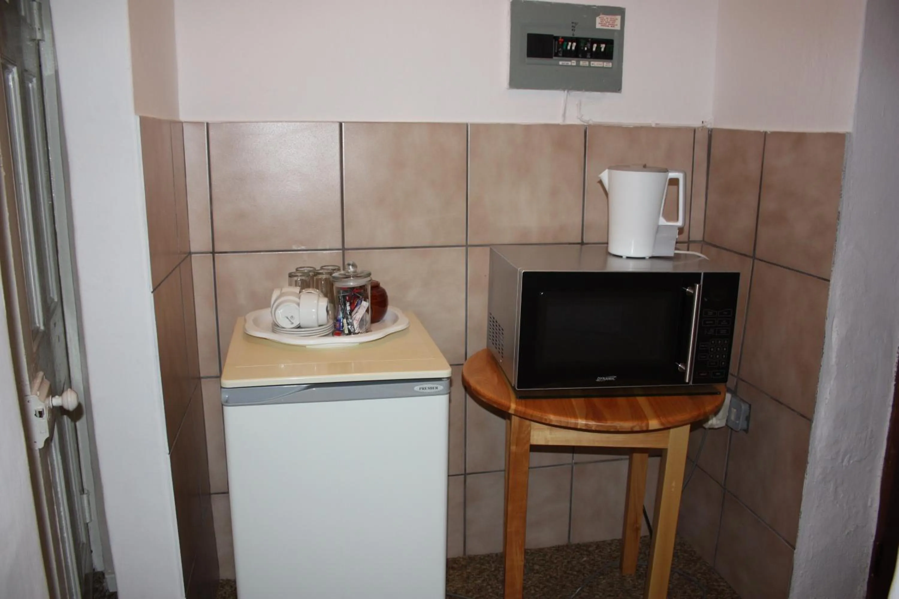 Coffee/tea facilities in Karoopark Guest House