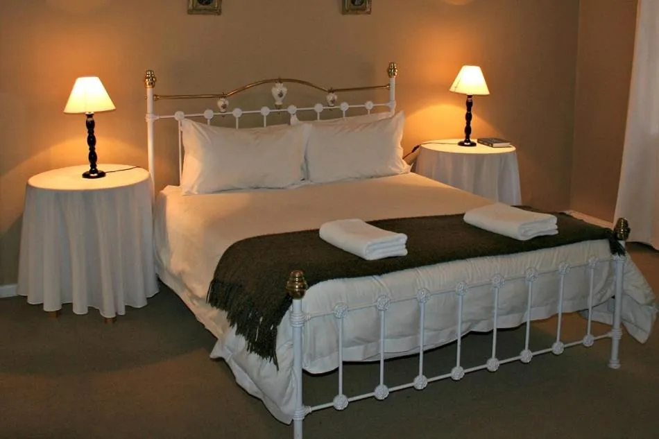 Bed in Karoopark Guest House