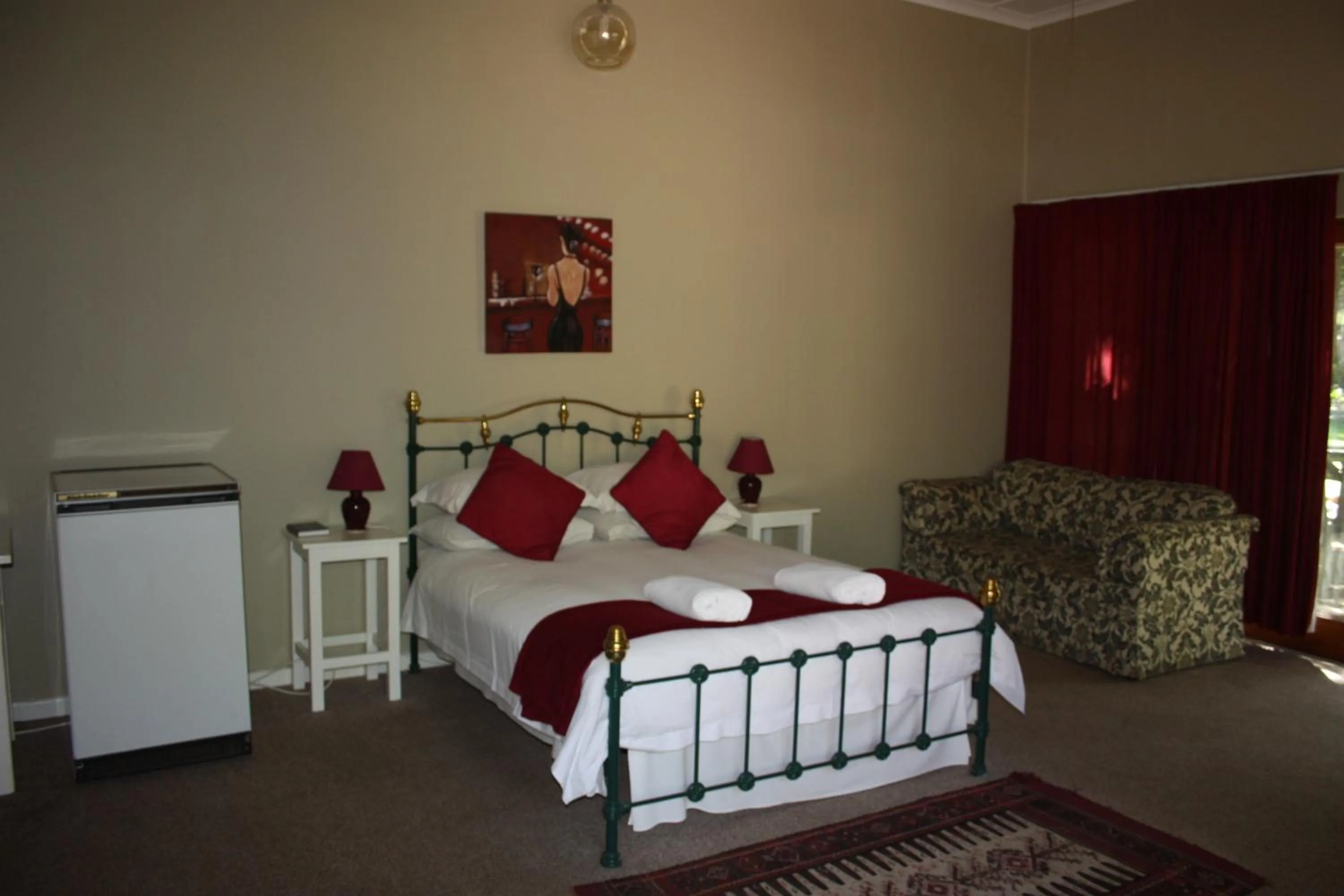 Photo of the whole room, Bed in Karoopark Guest House