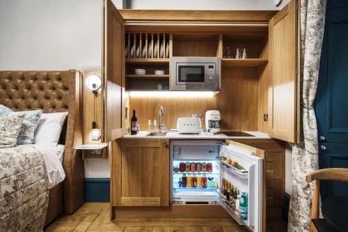 Bonnie Hotel - Smart Boutique ApartHotel - Haymarket Edinburgh
