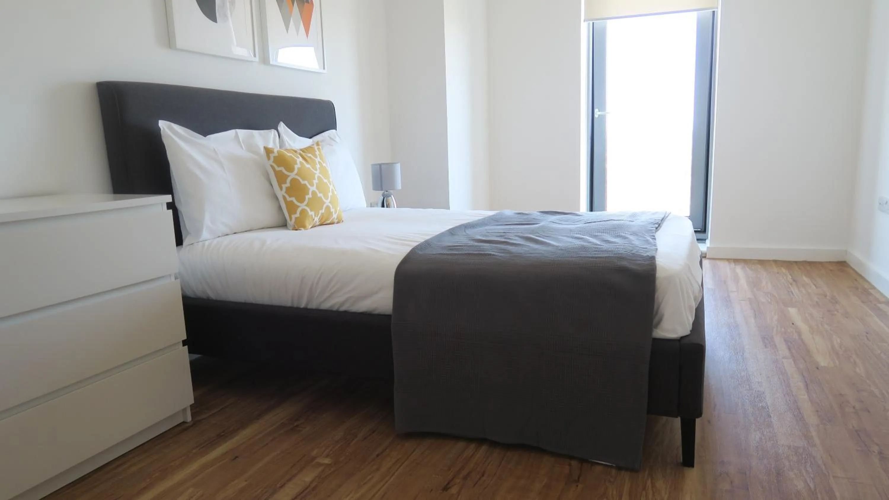 Bed in Quay Apartments
