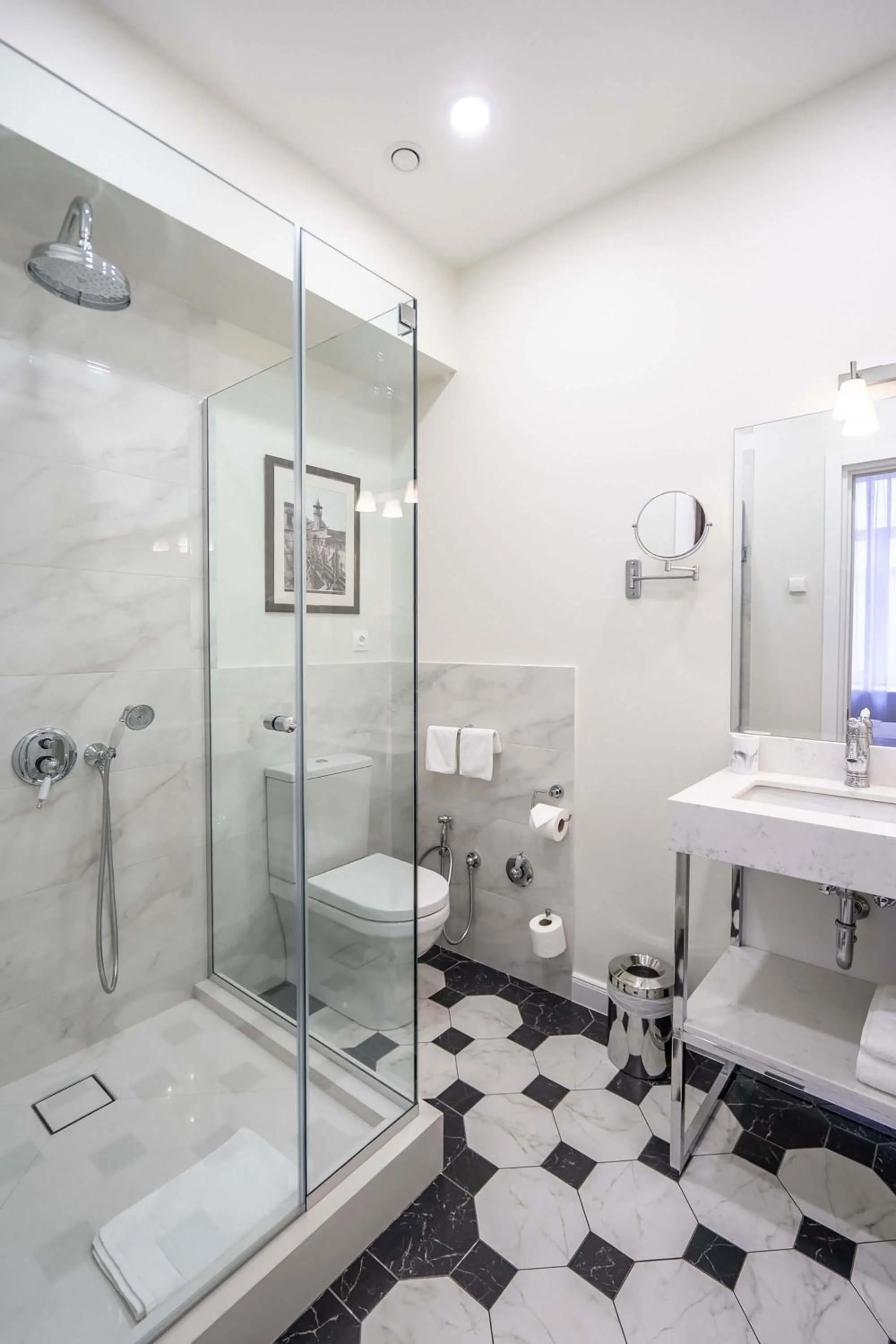 Bathroom in TIFLIS OPERA Aparthotel